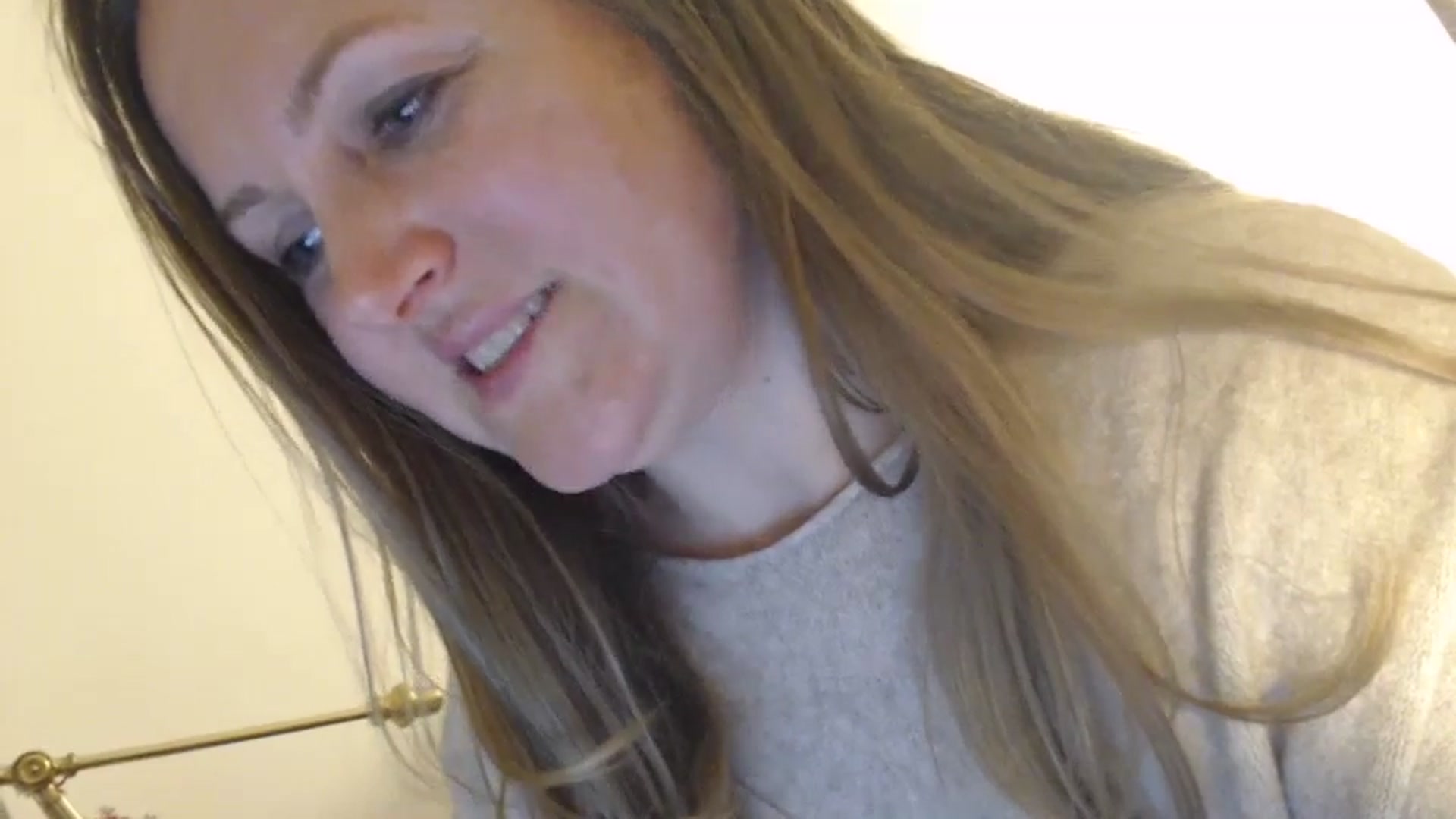 Gallery image thumbnail from JustLily's myfreecams stream on, 04/17/2024, 21:46 image 7 of 20