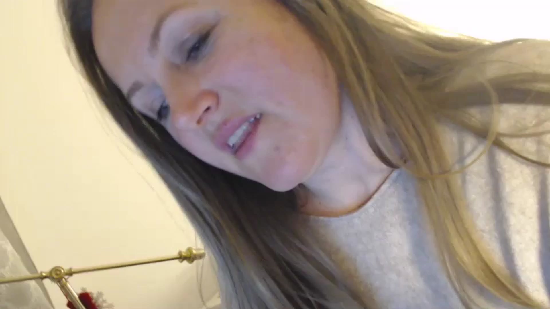 Gallery image thumbnail from JustLily's myfreecams stream on, 04/17/2024, 21:46 image 2 of 20