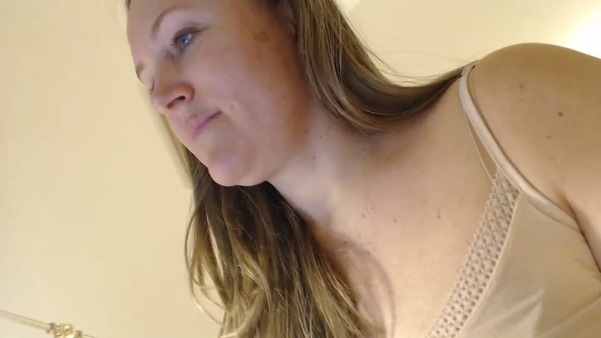 Gallery image thumbnail from JustLily's myfreecams stream on, 04/26/2024, 23:55 image 6 of 20