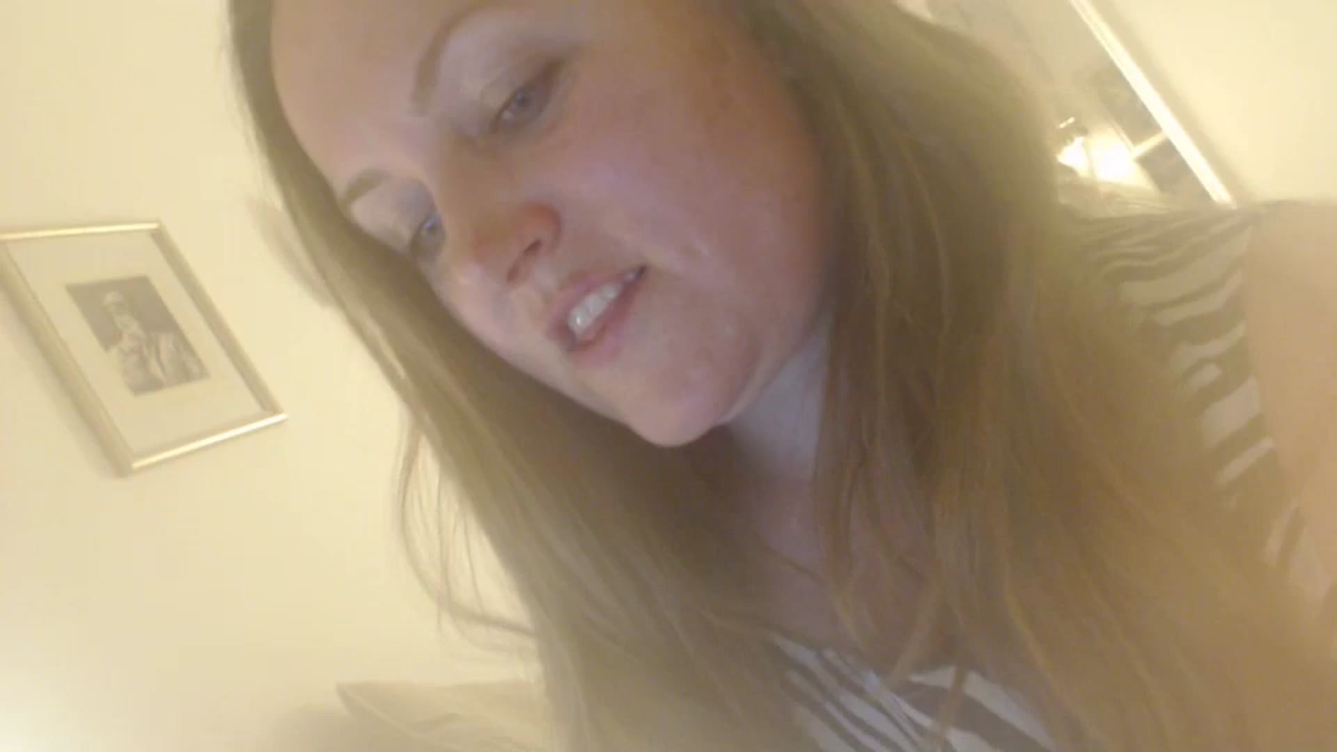 Gallery image thumbnail from JustLily's myfreecams stream on, 05/06/2024, 22:36 image 9 of 20