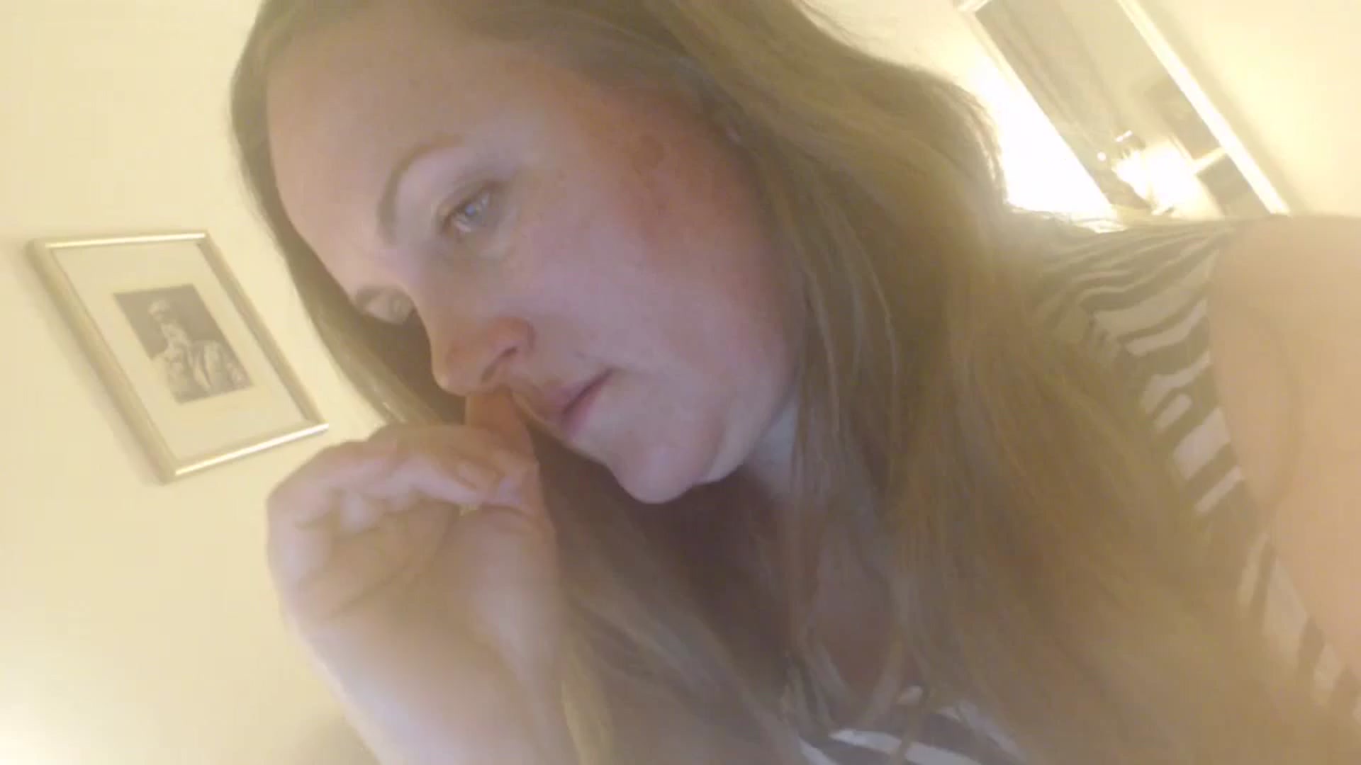 Gallery image thumbnail from JustLily's myfreecams stream on, 05/06/2024, 22:36 image 8 of 20