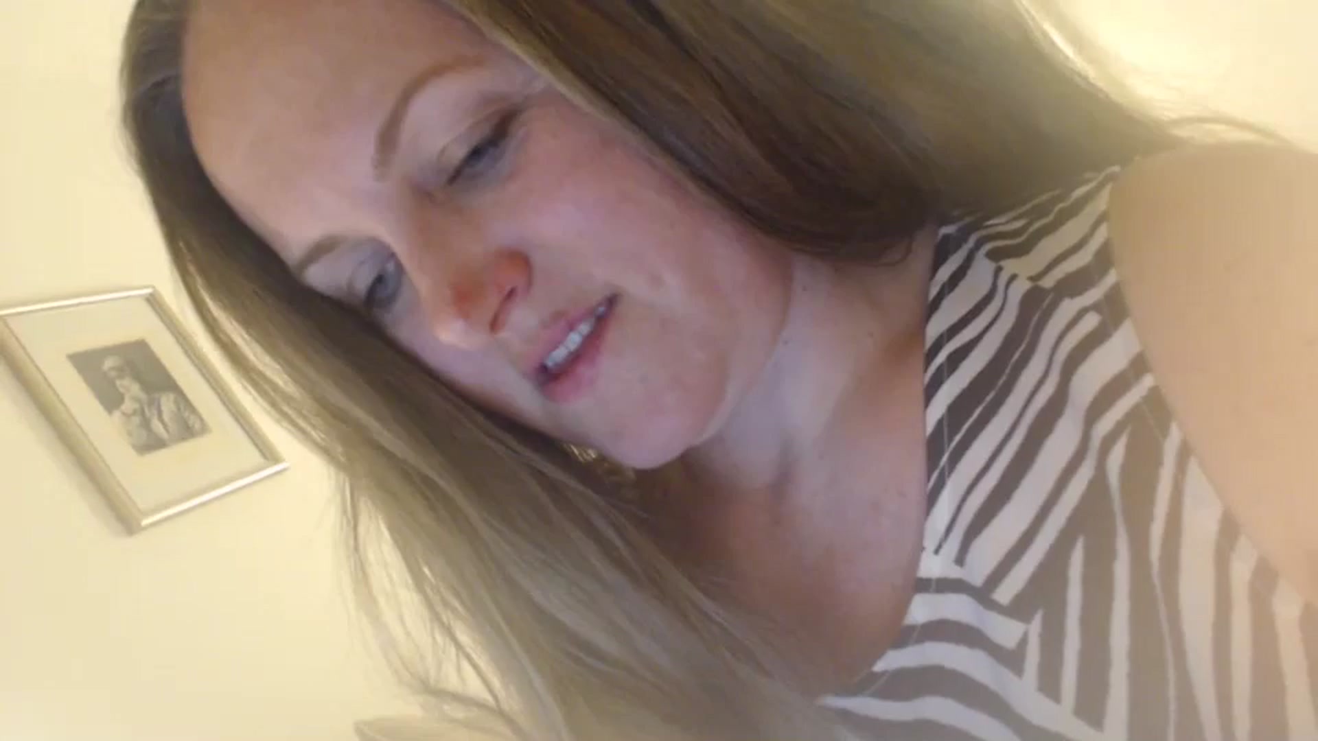 Gallery image thumbnail from JustLily's myfreecams stream on, 05/06/2024, 22:36 image 2 of 20