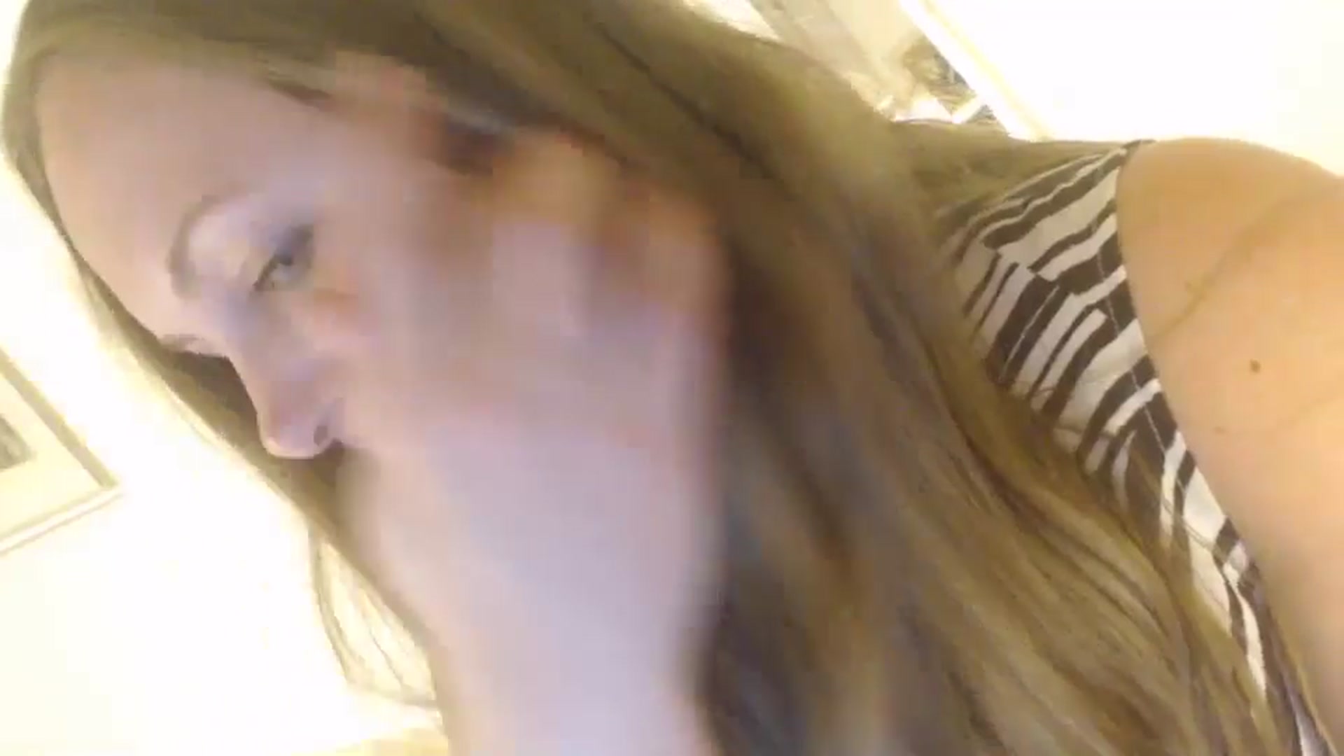 Gallery image thumbnail from JustLily's myfreecams stream on, 05/06/2024, 22:52 image 19 of 20