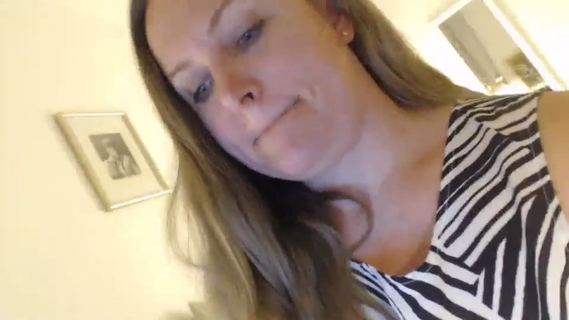 Gallery image thumbnail from JustLily's myfreecams stream on, 05/06/2024, 22:52 image 11 of 20