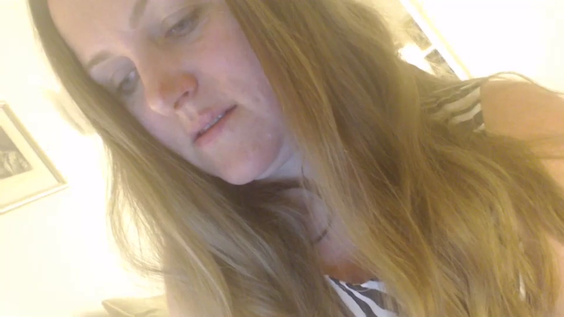 Gallery image thumbnail from JustLily's myfreecams stream on, 05/06/2024, 22:52 image 14 of 20