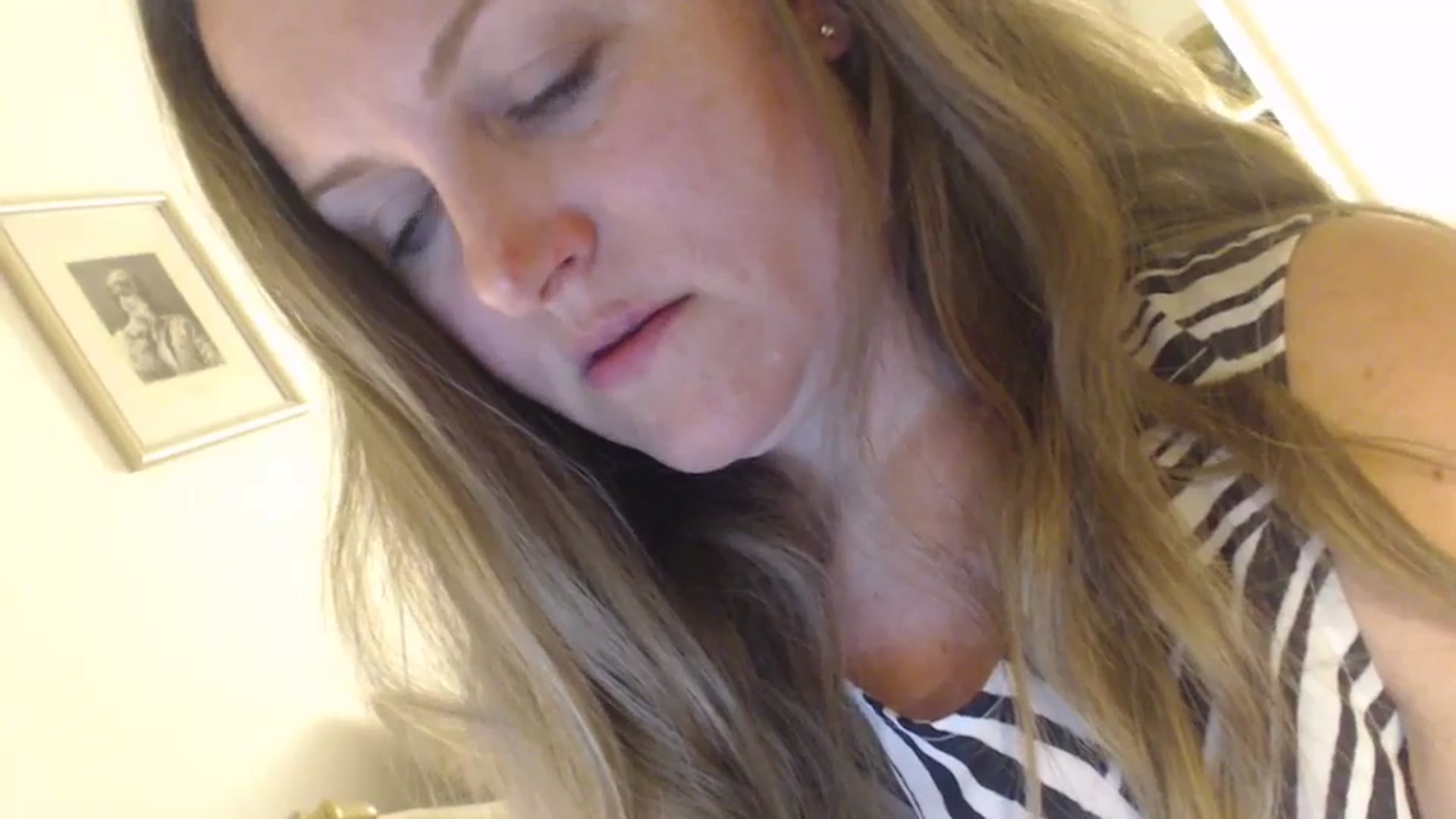 Gallery image thumbnail from JustLily's myfreecams stream on, 05/06/2024, 22:52 image 5 of 20