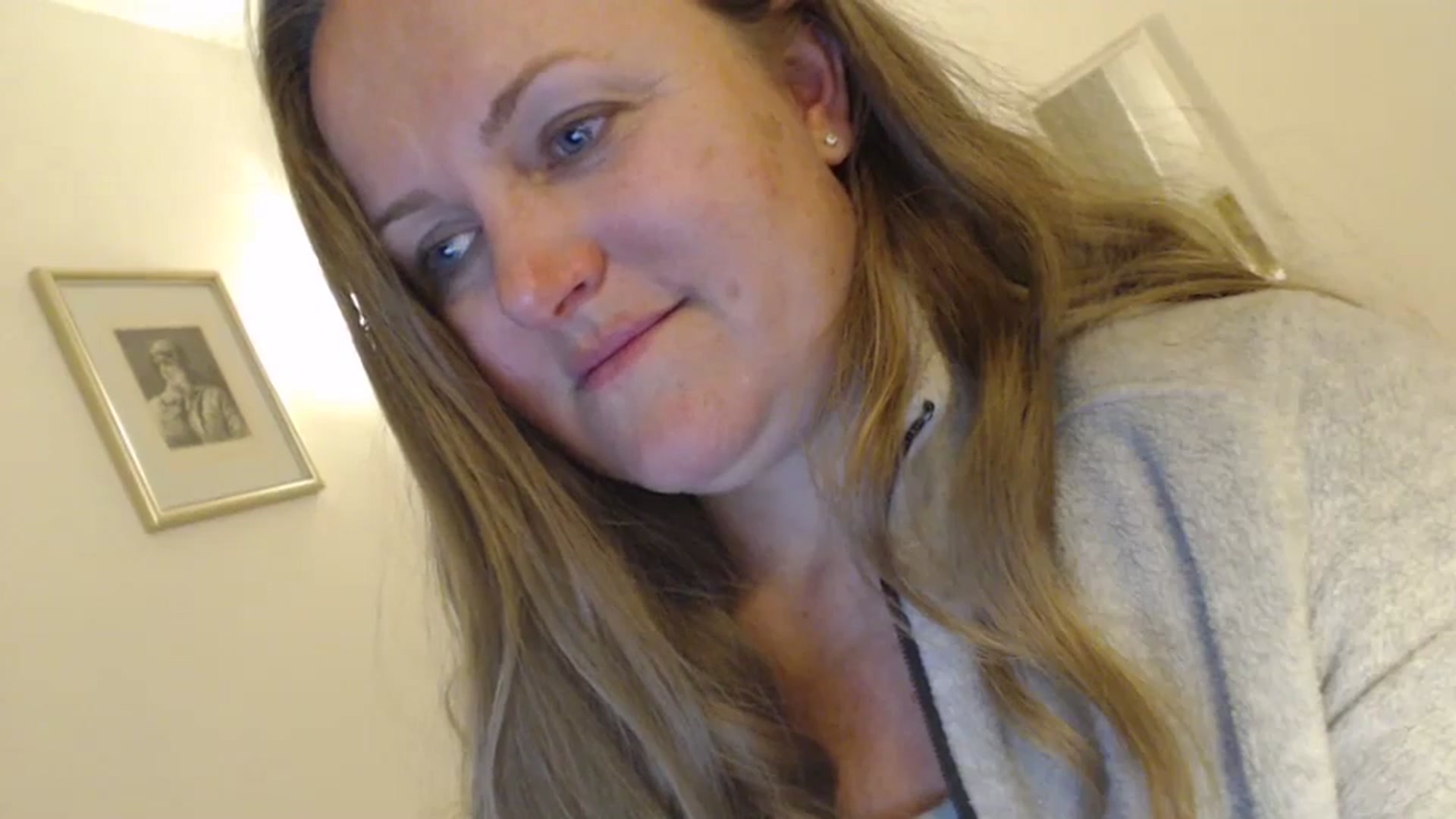 Gallery image thumbnail from JustLily's myfreecams stream on, 05/08/2024, 23:24 image 13 of 20