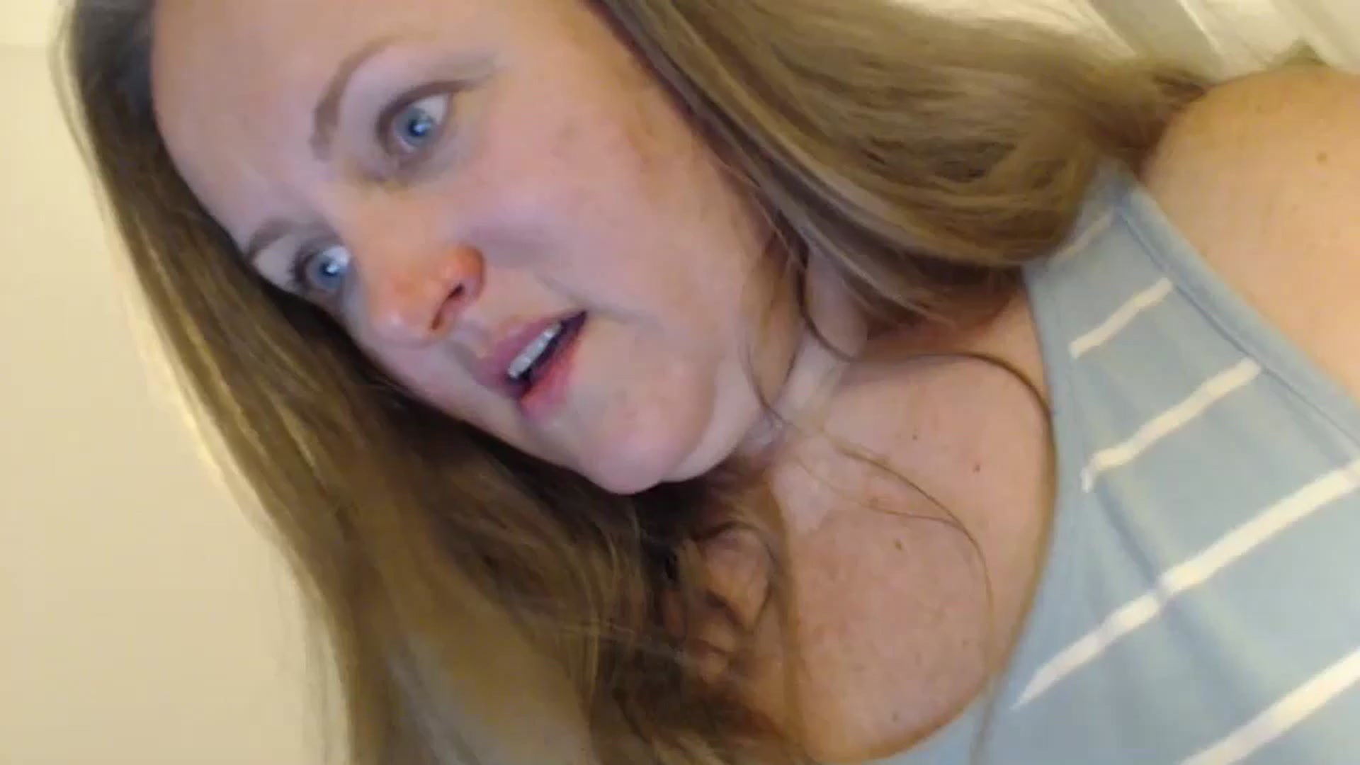 Gallery image thumbnail from JustLily's myfreecams stream on, 05/08/2024, 23:24 image 1 of 20