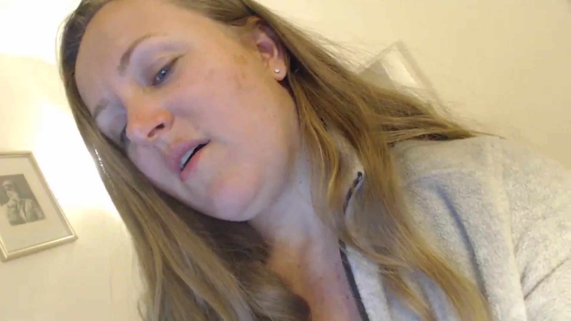 Gallery image thumbnail from JustLily's myfreecams stream on, 05/08/2024, 23:24 image 12 of 20