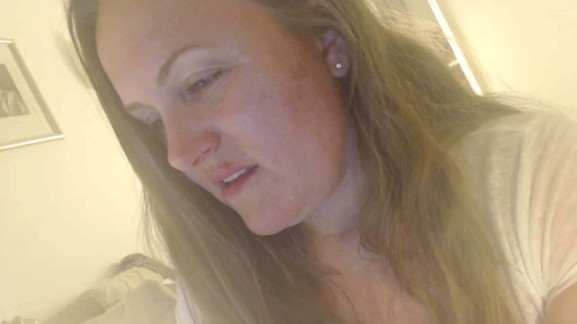 Gallery image thumbnail from JustLily's myfreecams stream on, 05/10/2024, 23:11 image 19 of 20