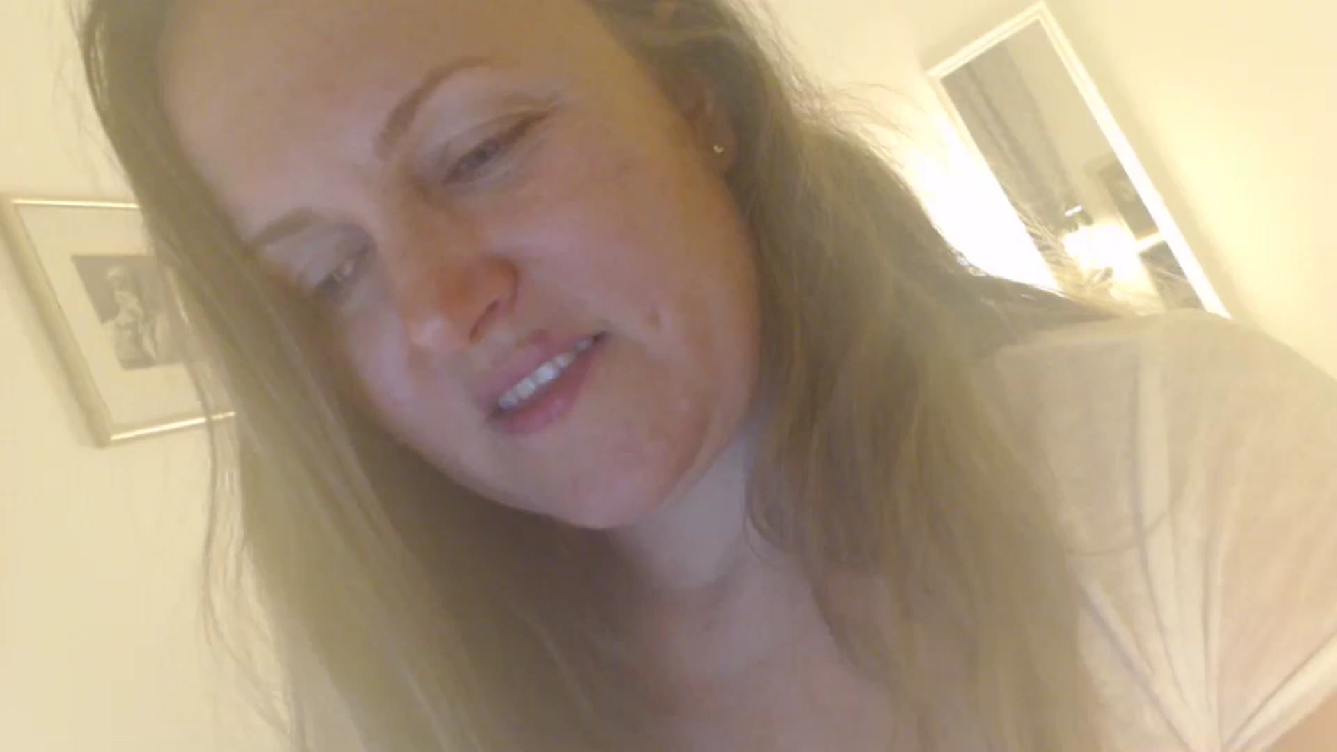 Gallery image thumbnail from JustLily's myfreecams stream on, 05/10/2024, 23:11 image 16 of 20
