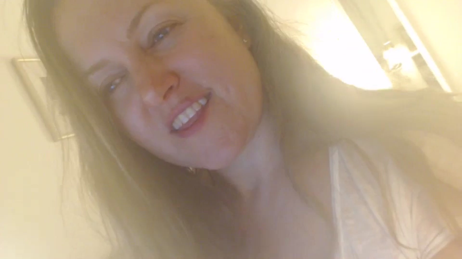 Gallery image thumbnail from JustLily's myfreecams stream on, 05/10/2024, 23:11 image 9 of 20
