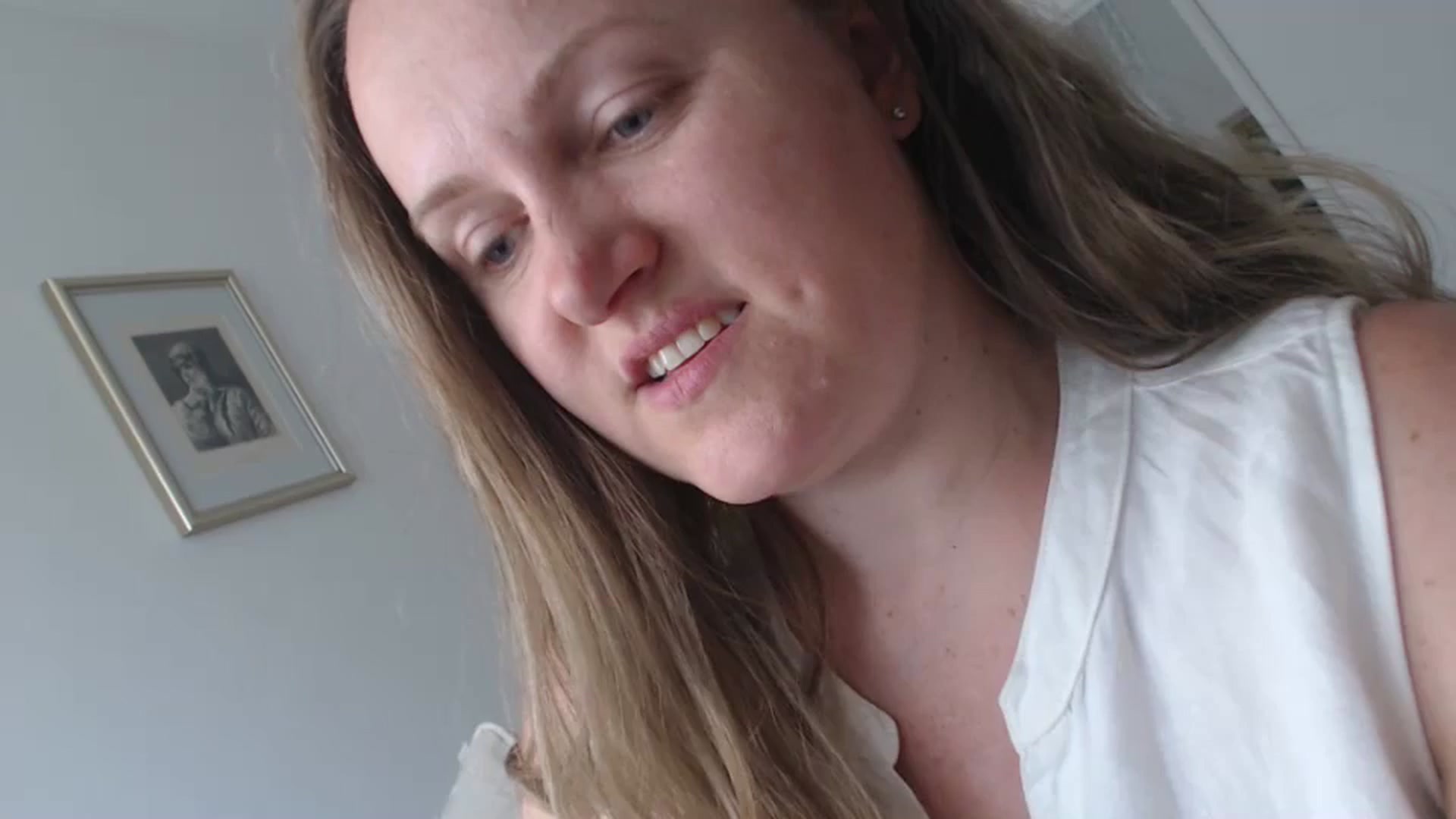 Gallery image thumbnail from JustLily's myfreecams stream on, 05/11/2024, 11:16 image 6 of 20