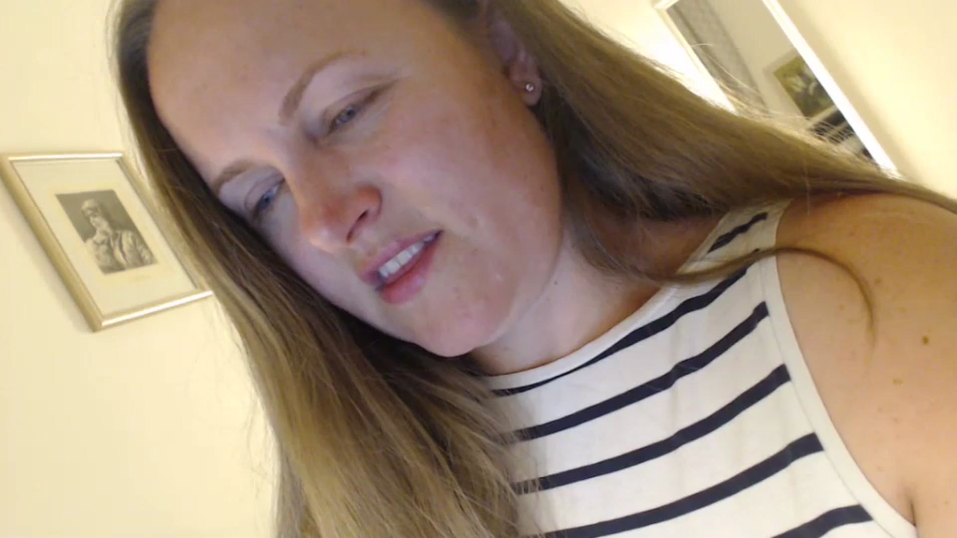 Gallery image thumbnail from JustLily's myfreecams stream on, 05/14/2024, 21:30 image 19 of 20