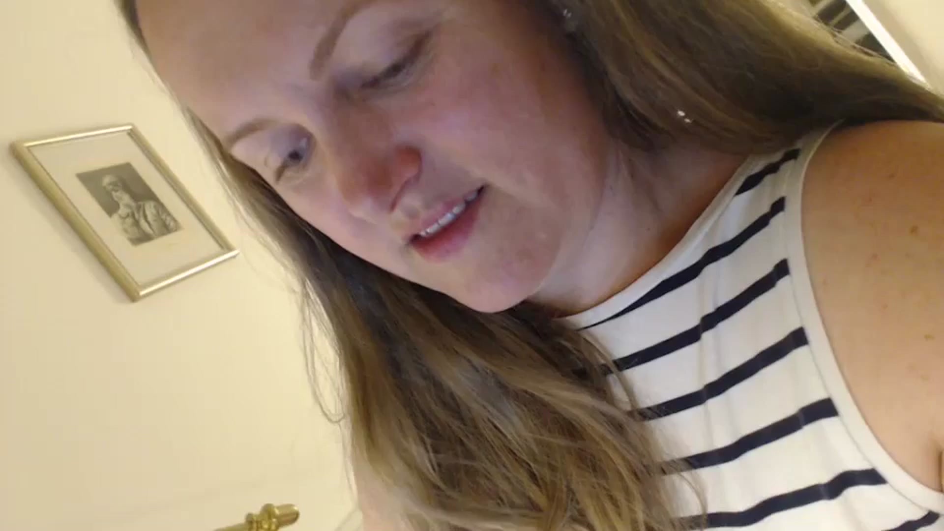 Gallery image thumbnail from JustLily's myfreecams stream on, 05/14/2024, 21:30 image 1 of 20