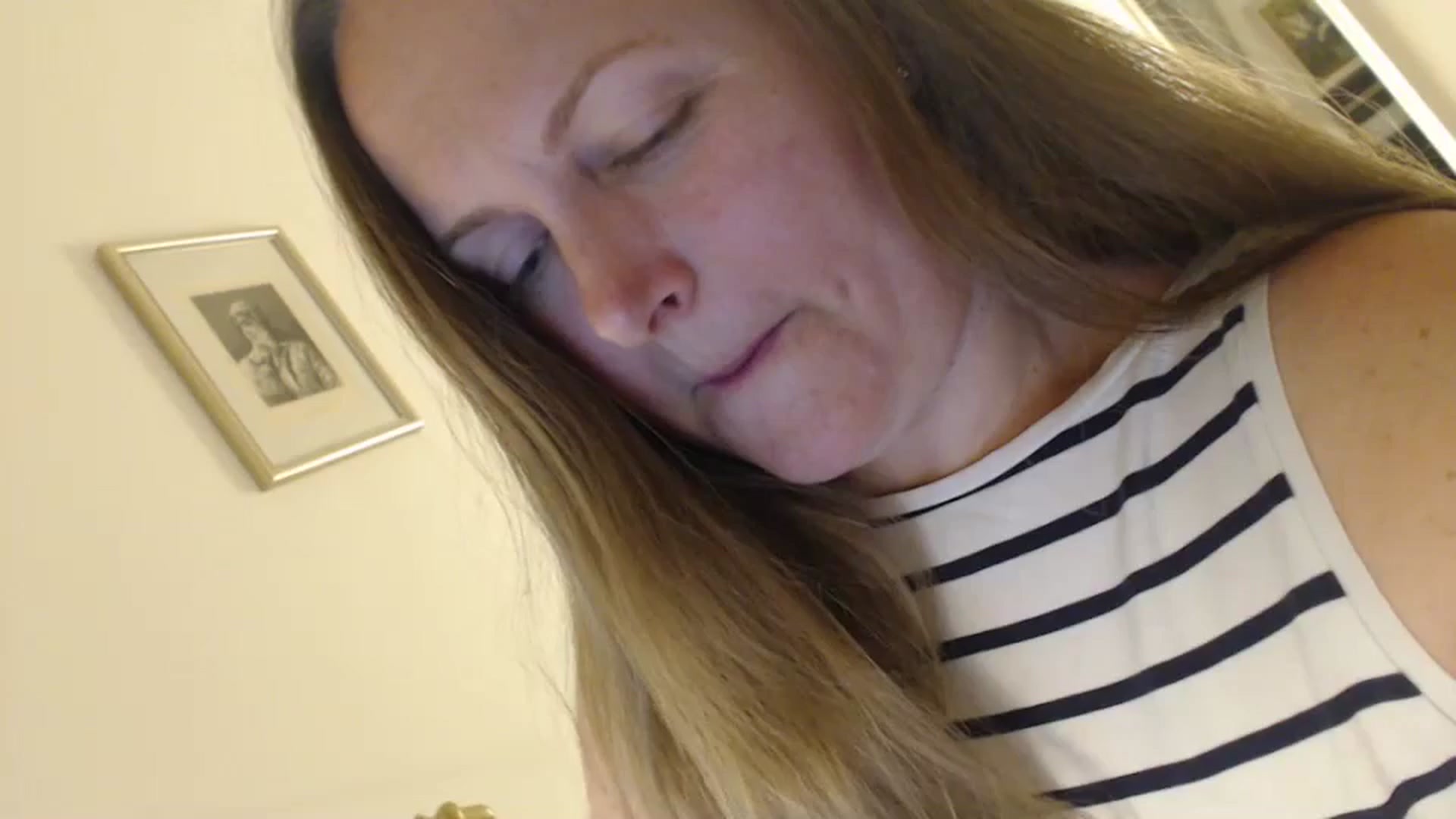 Gallery image thumbnail from JustLily's myfreecams stream on, 05/14/2024, 21:30 image 14 of 20
