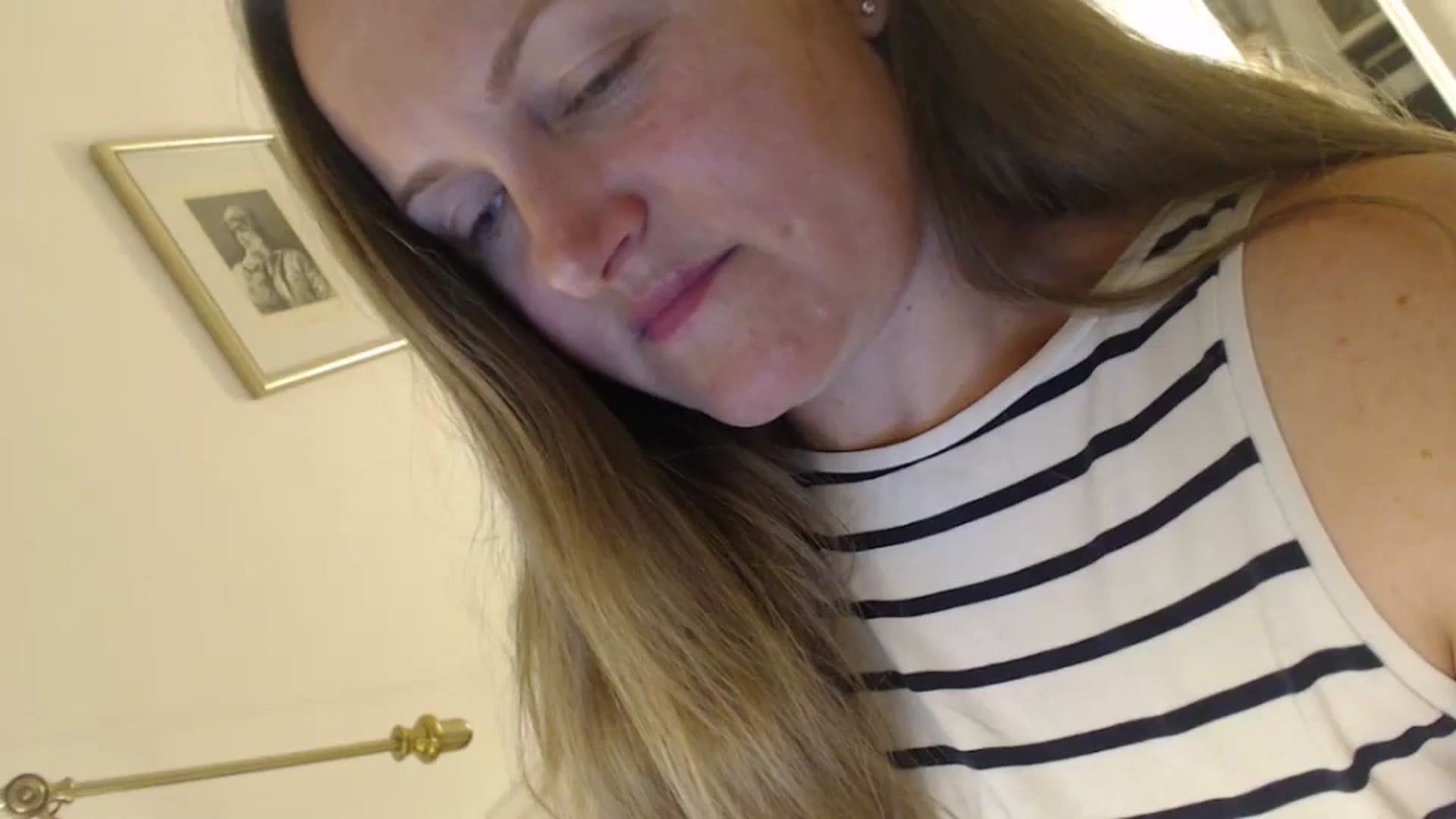Gallery image thumbnail from JustLily's myfreecams stream on, 05/14/2024, 21:30 image 17 of 20