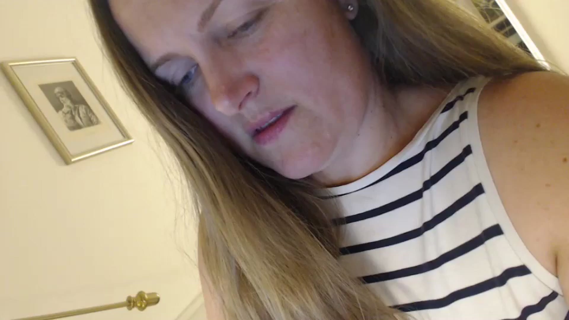 Gallery image thumbnail from JustLily's myfreecams stream on, 05/14/2024, 21:30 image 7 of 20