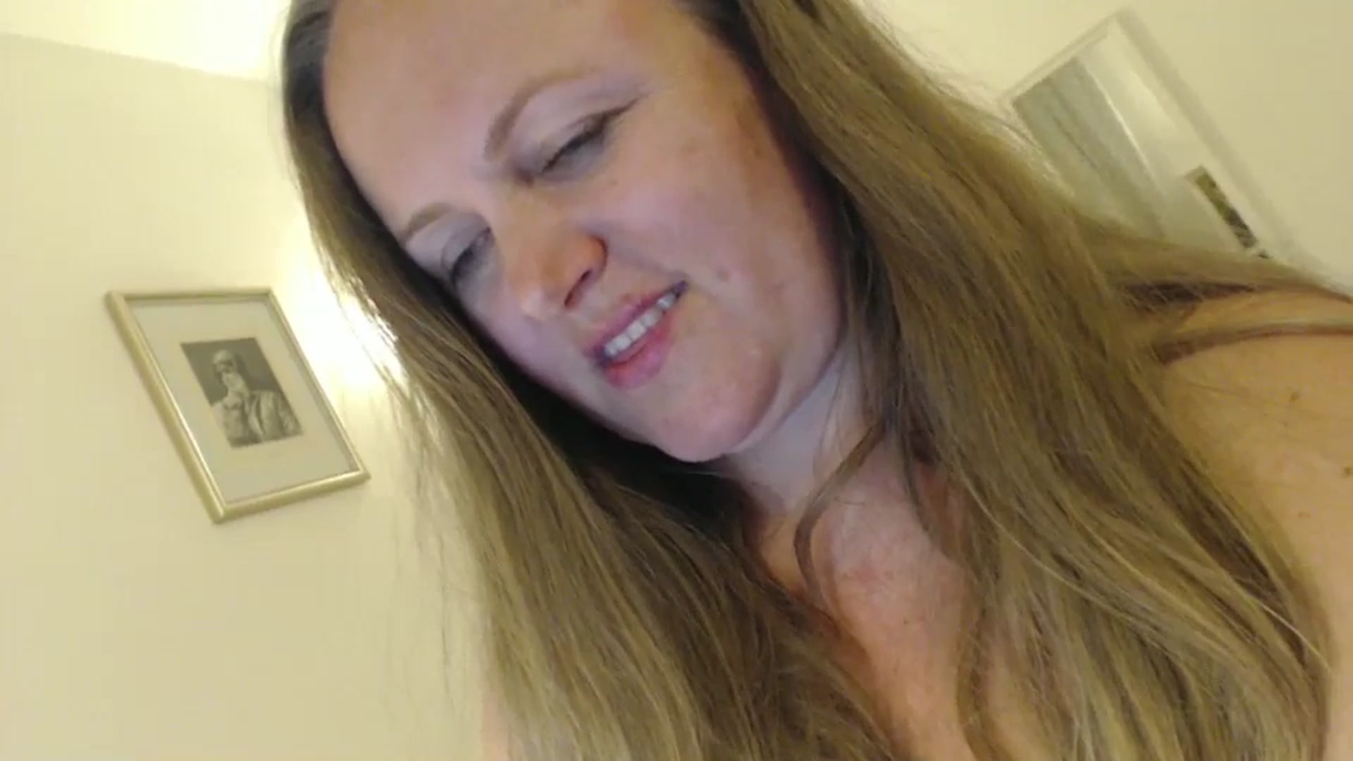 Gallery image thumbnail from JustLily's myfreecams stream on, 05/17/2024, 23:10 image 8 of 20
