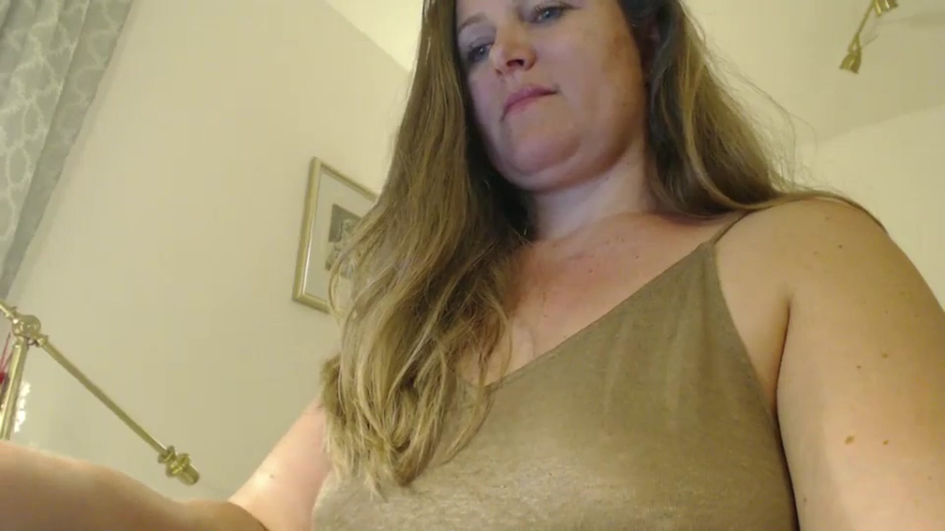 Gallery image thumbnail from JustLily's myfreecams stream on, 05/17/2024, 23:10 image 15 of 20
