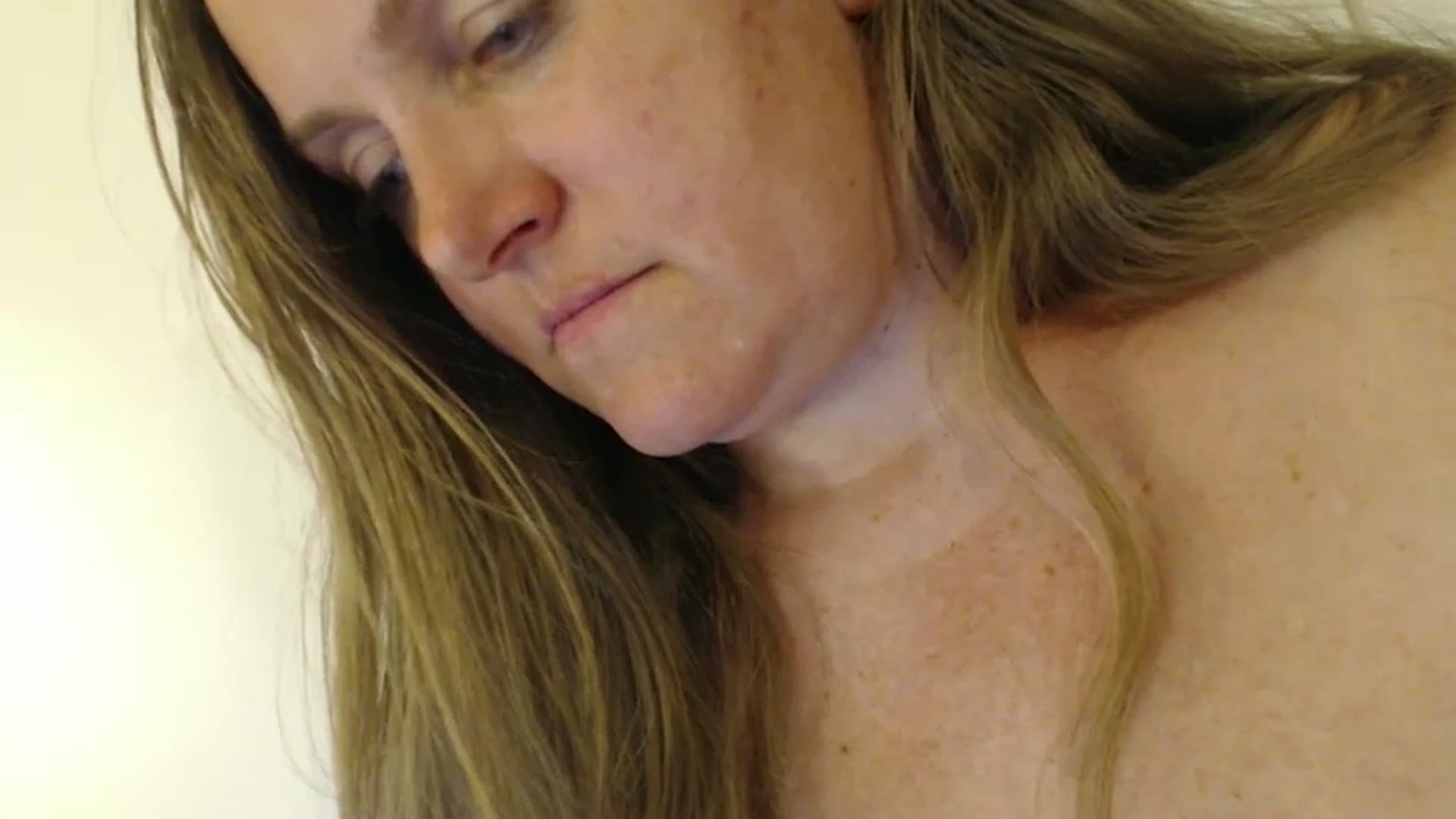 Gallery image thumbnail from JustLily's myfreecams stream on, 05/21/2024, 23:14 image 4 of 20