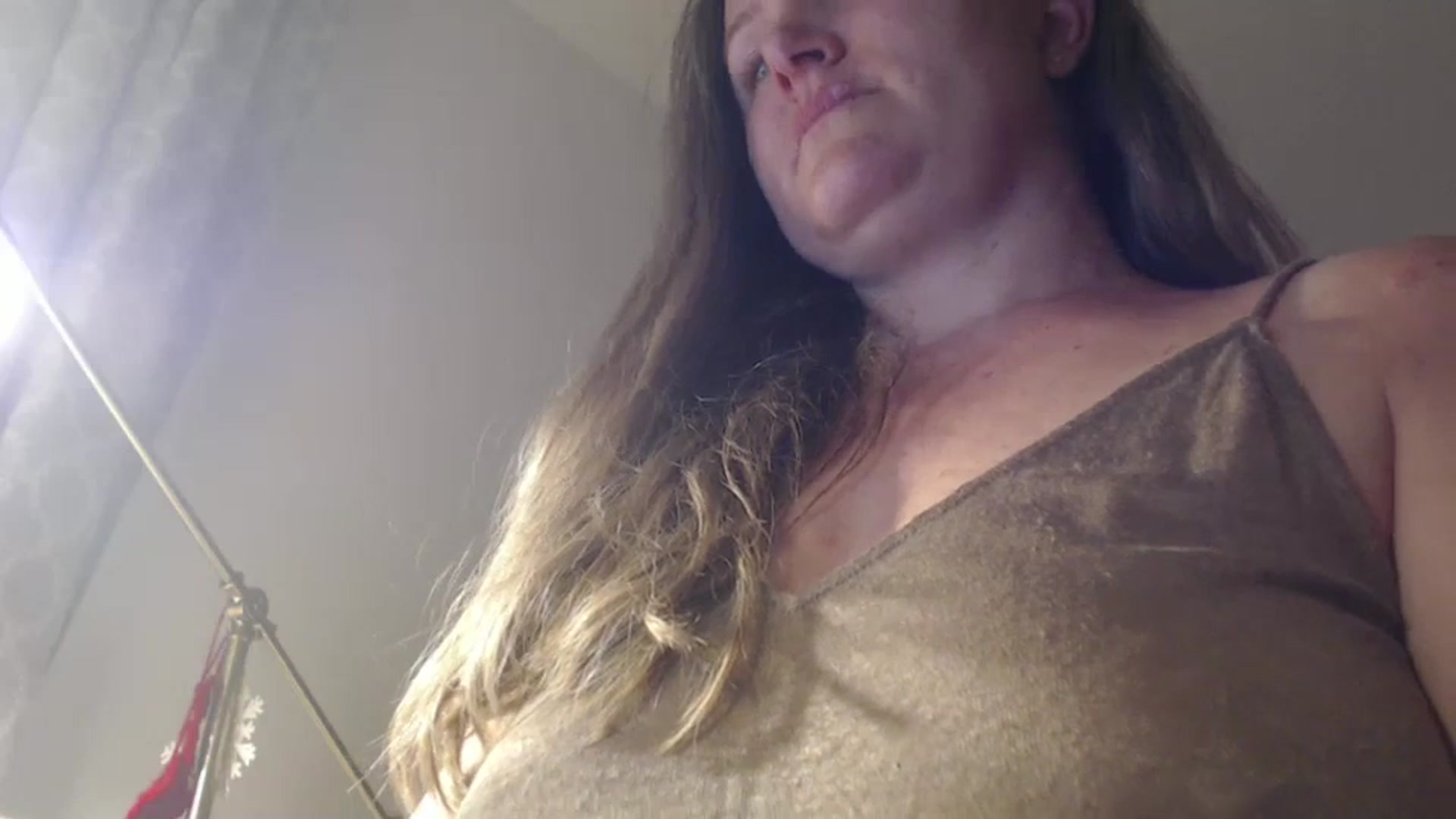Gallery image thumbnail from JustLily's myfreecams stream on, 05/27/2024, 23:34 image 12 of 20
