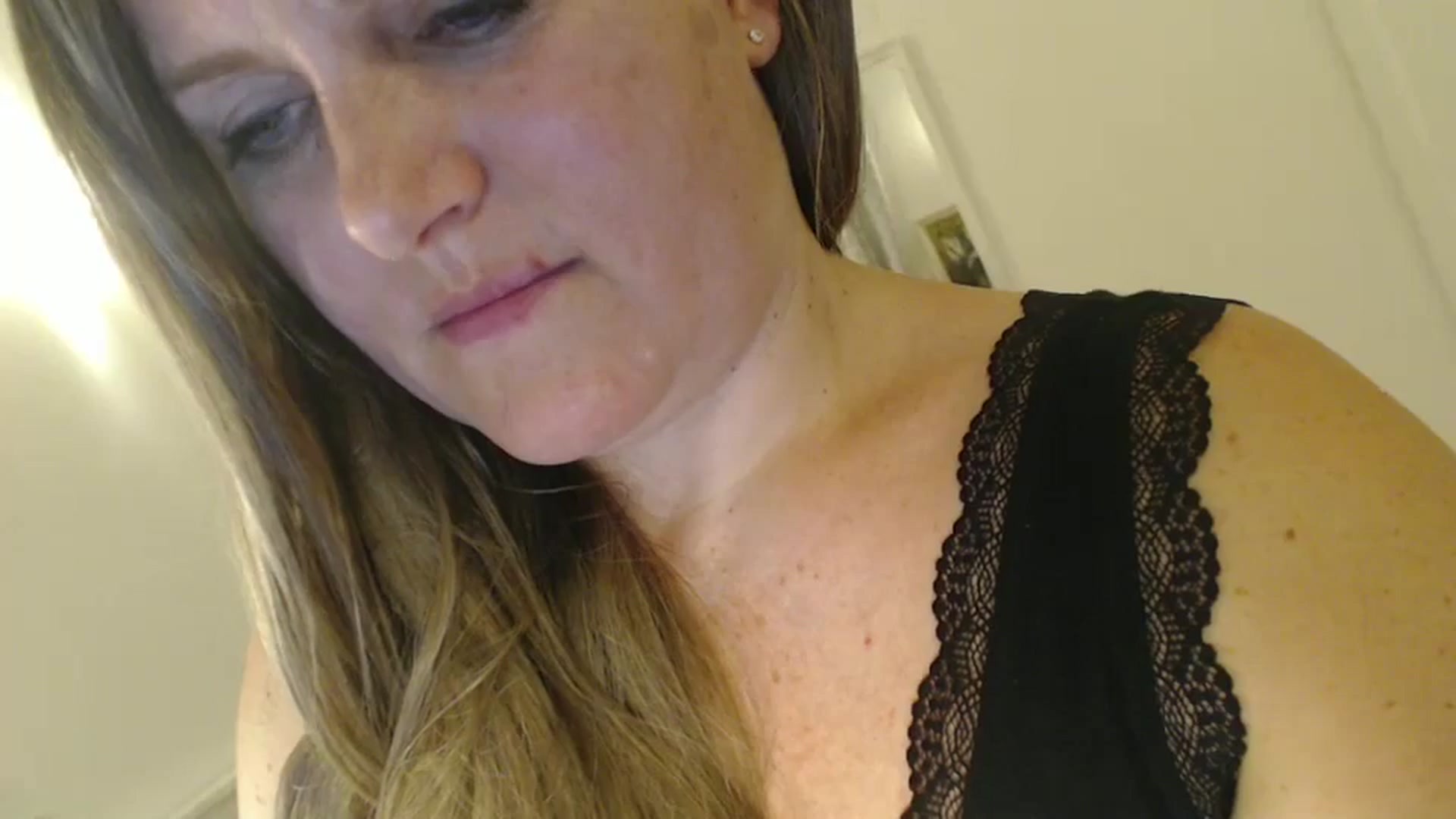 Gallery image thumbnail from JustLily's myfreecams stream on, 06/04/2024, 23:36 image 14 of 20