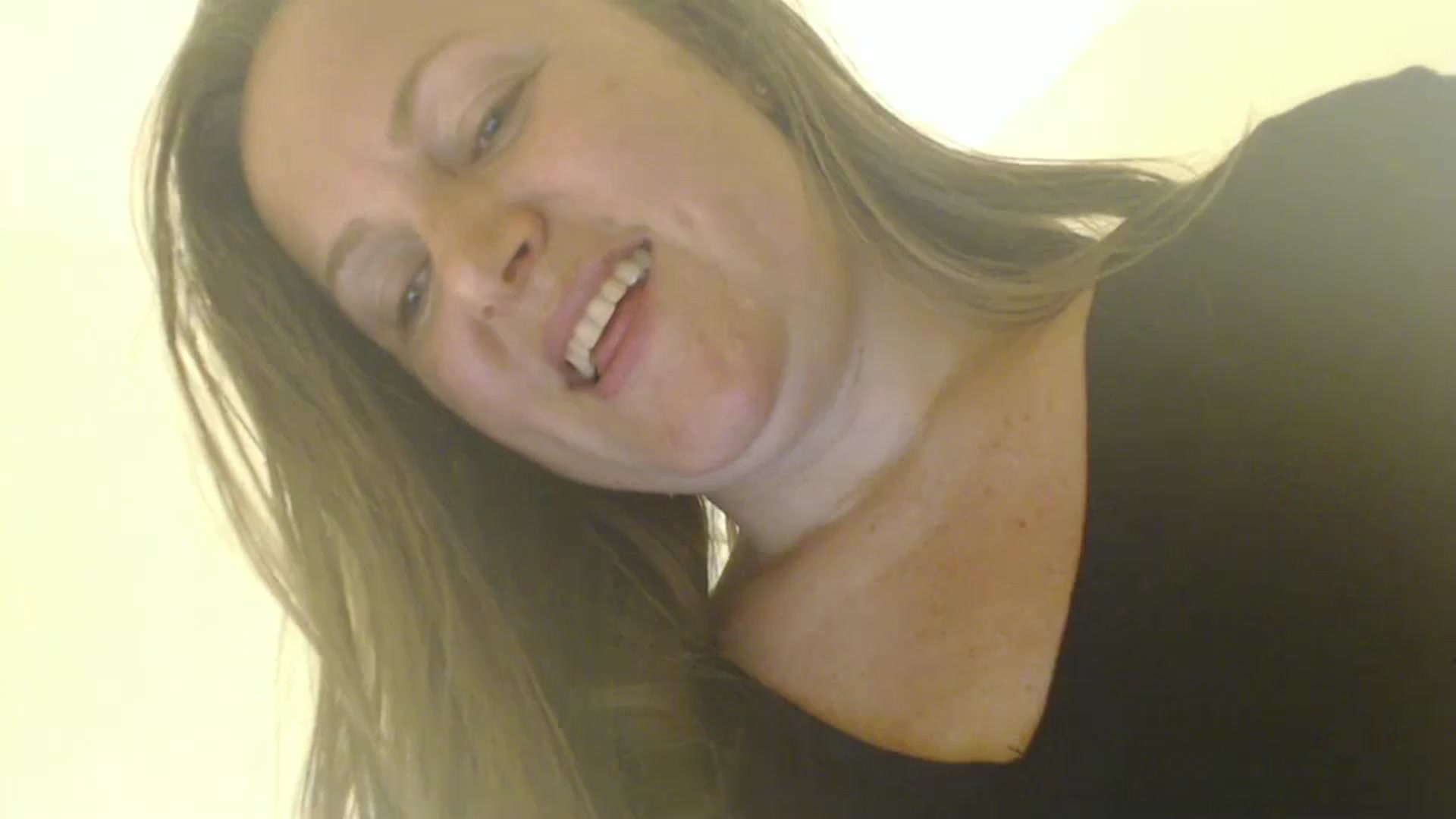 Gallery image thumbnail from JustLily's myfreecams stream on, 06/07/2024, 21:40 image 3 of 20