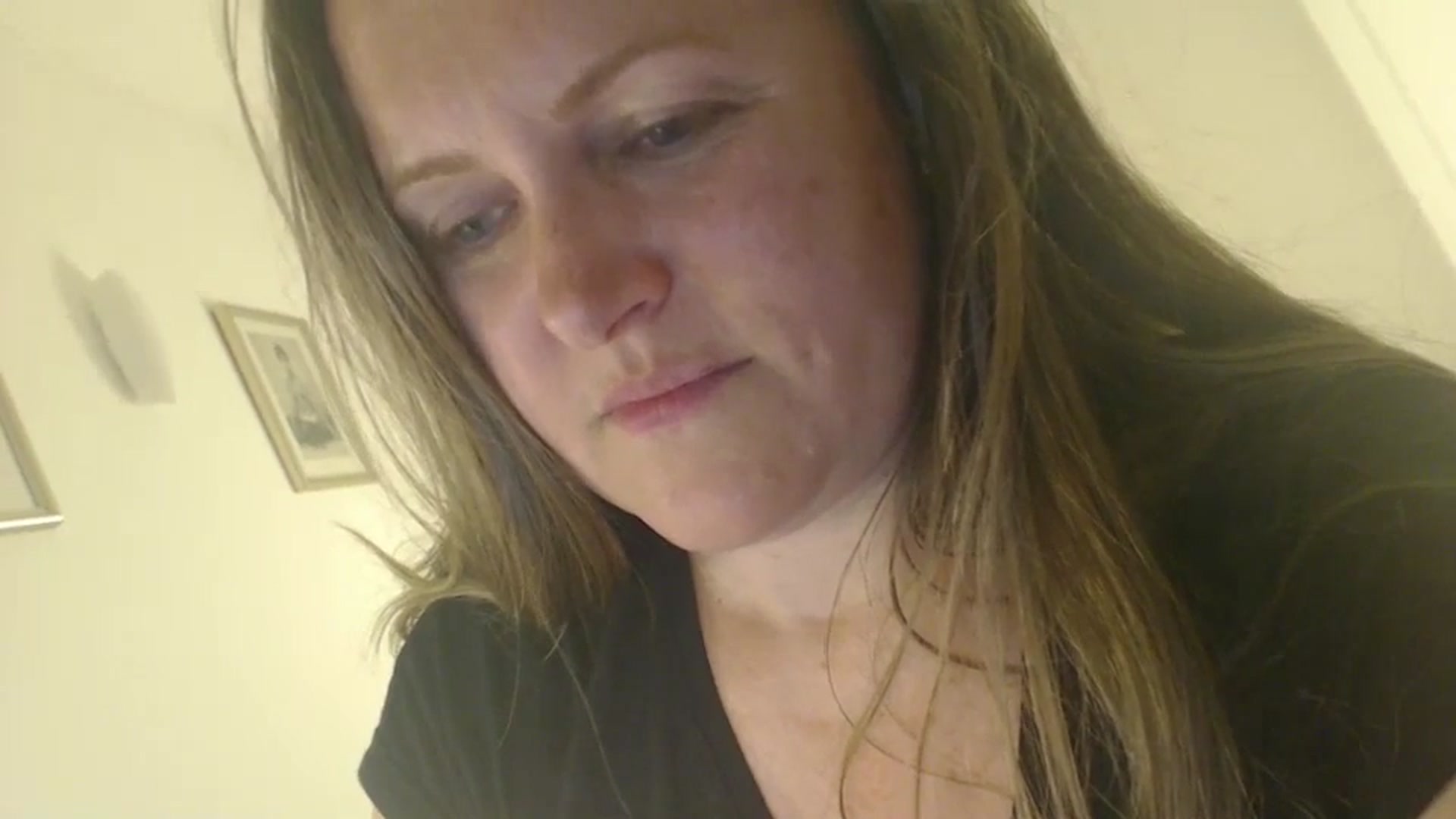 Gallery image thumbnail from JustLily's myfreecams stream on, 06/07/2024, 22:45 image 8 of 20