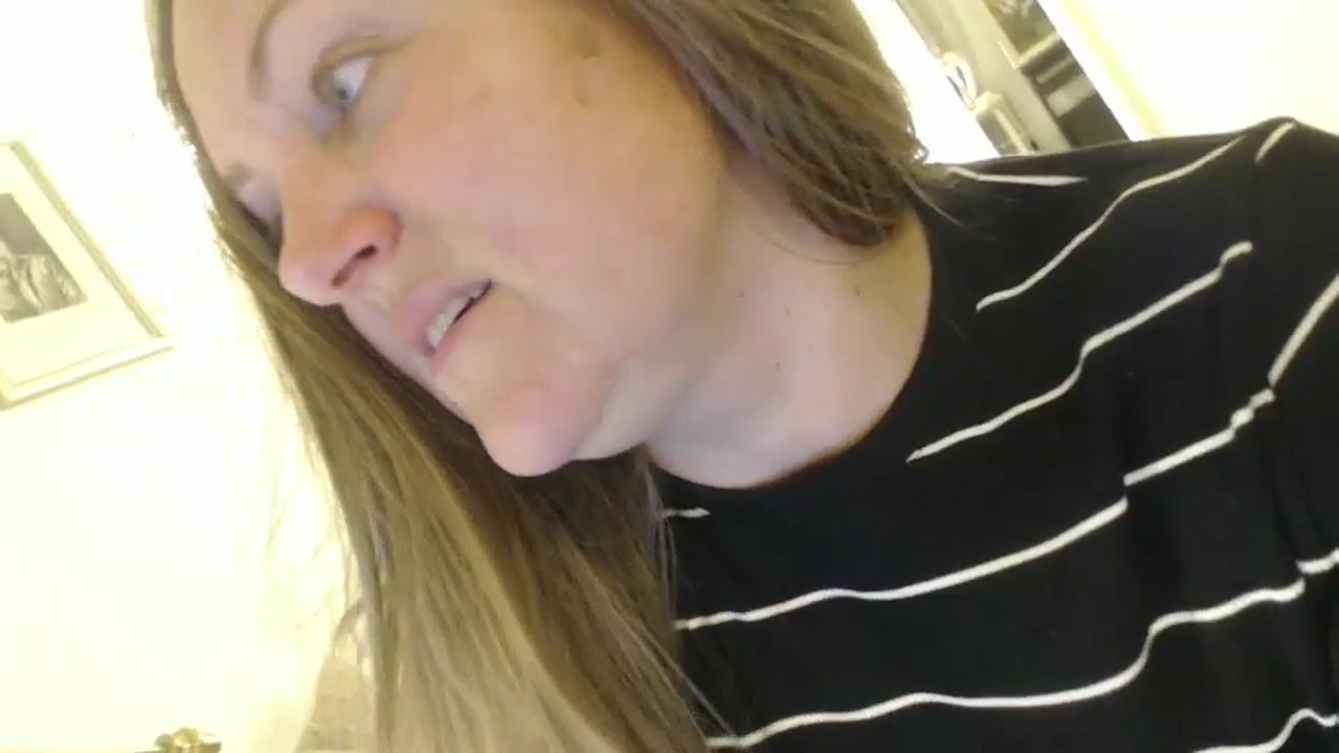 Gallery image thumbnail from JustLily's myfreecams stream on, 06/10/2024, 22:20 image 3 of 20