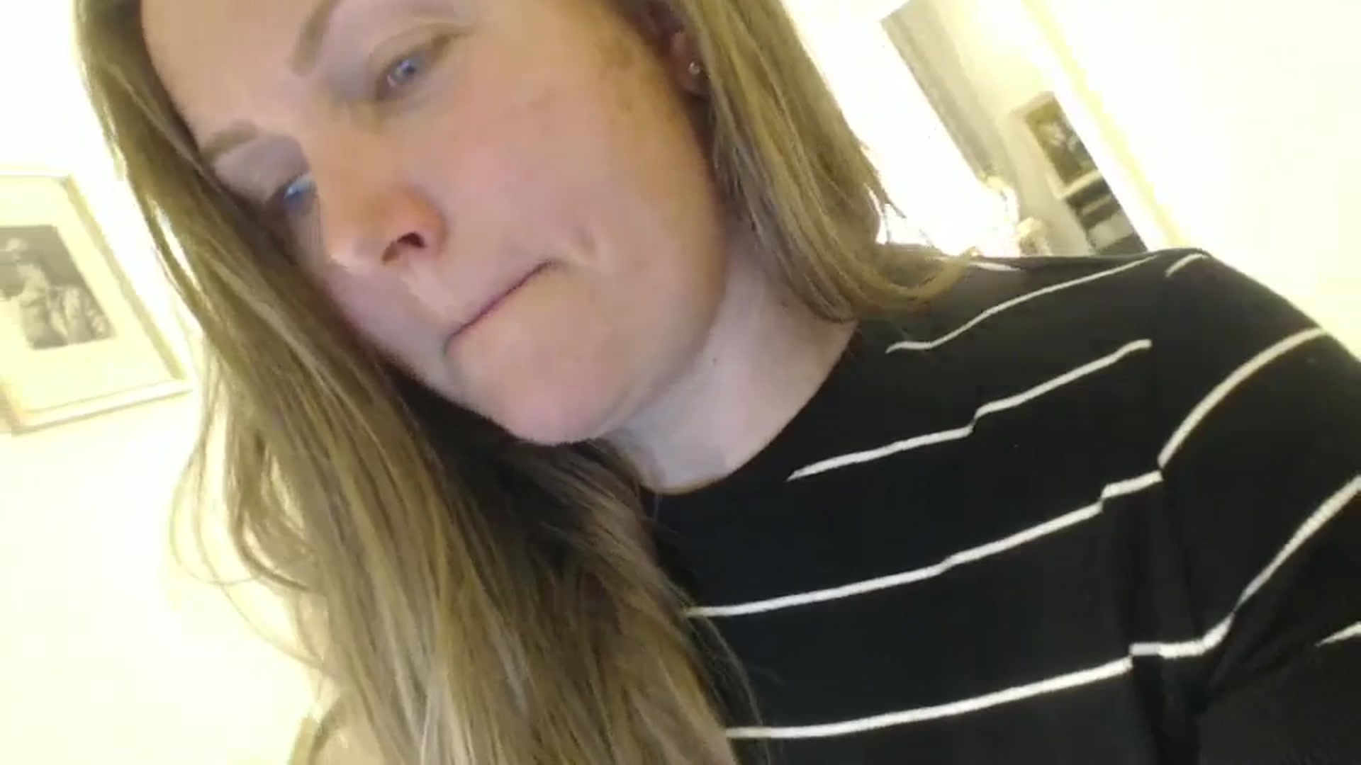 Gallery image thumbnail from JustLily's myfreecams stream on, 06/10/2024, 22:20 image 8 of 20