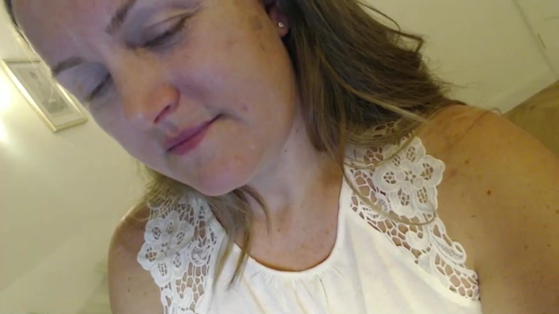 Gallery image thumbnail from JustLily's myfreecams stream on, 06/11/2024, 21:19 image 16 of 20