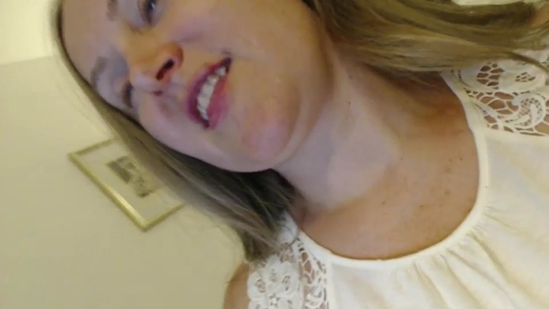 Gallery image thumbnail from JustLily's myfreecams stream on, 06/11/2024, 21:19 image 3 of 20