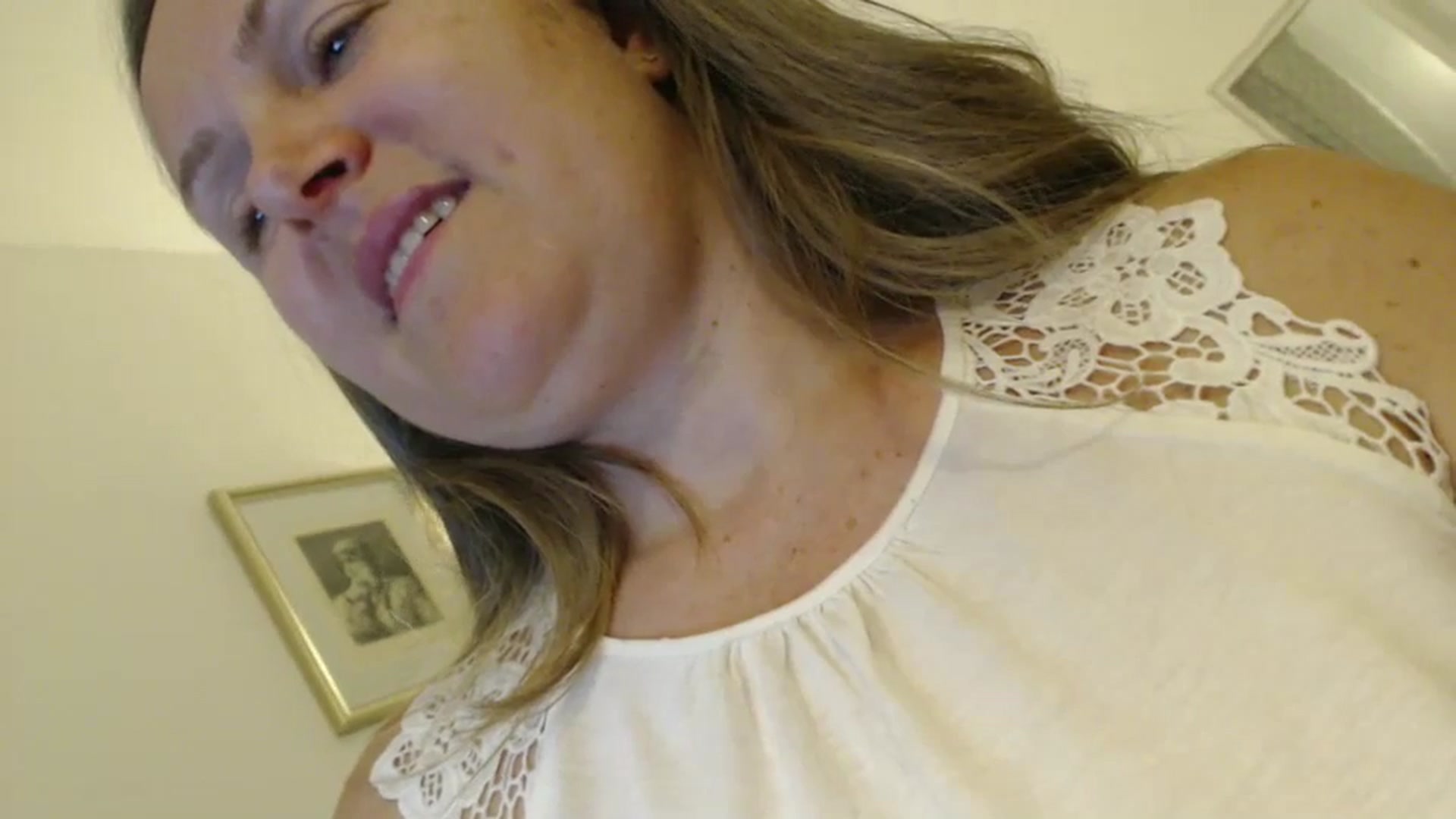 Gallery image thumbnail from JustLily's myfreecams stream on, 06/11/2024, 21:19 image 17 of 20