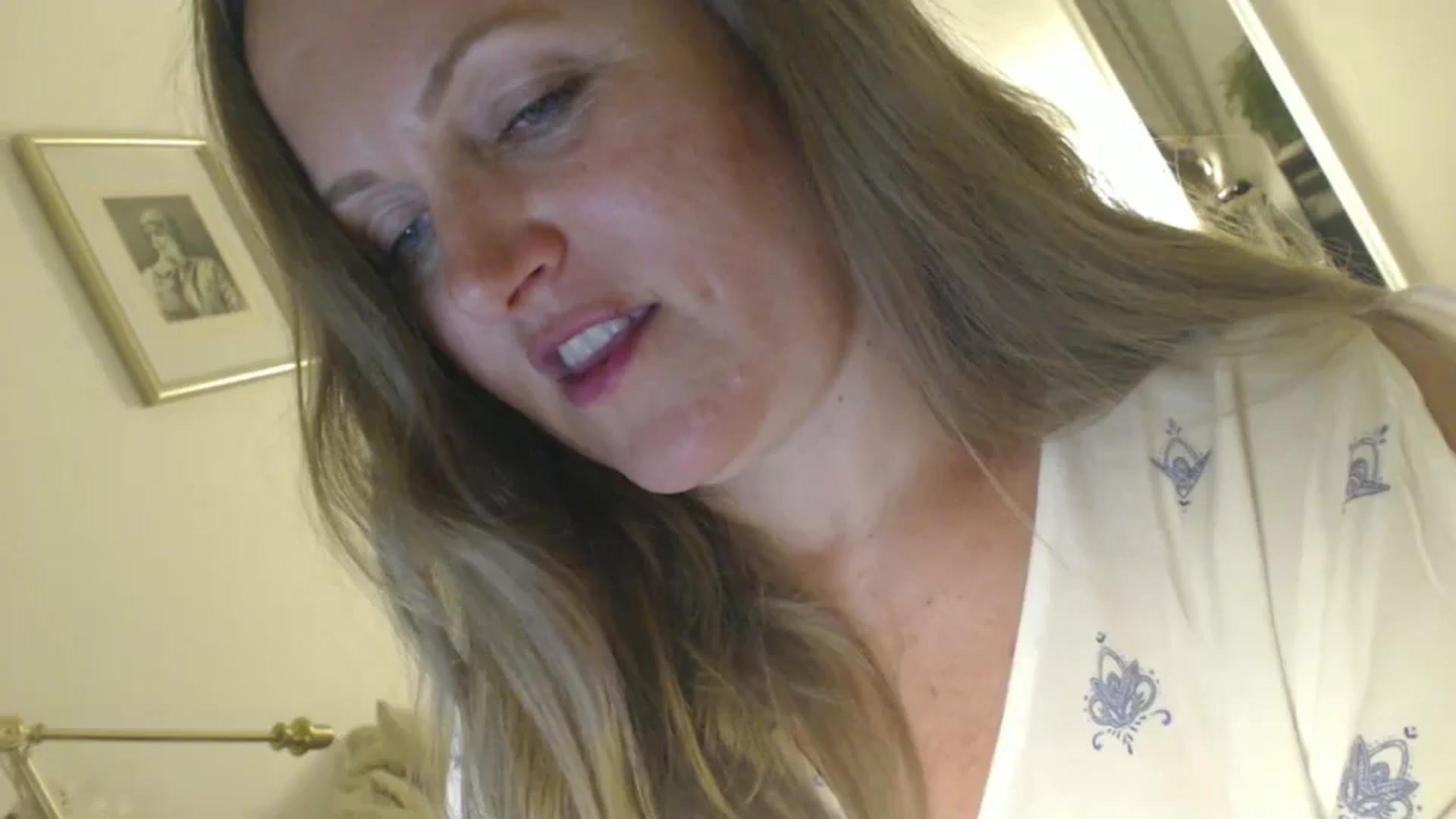 Gallery image thumbnail from JustLily's myfreecams stream on, 06/28/2024, 22:05 image 18 of 20