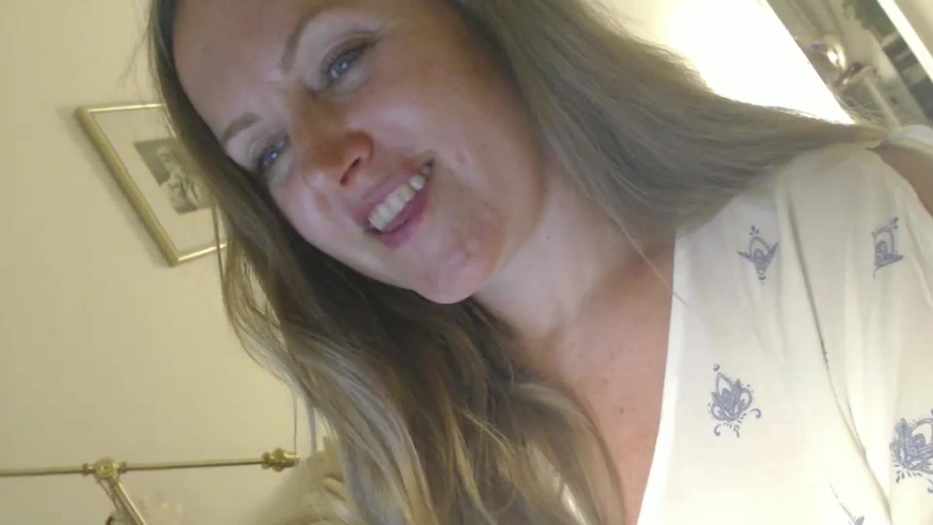 Gallery image thumbnail from JustLily's myfreecams stream on, 06/28/2024, 22:05 image 13 of 20