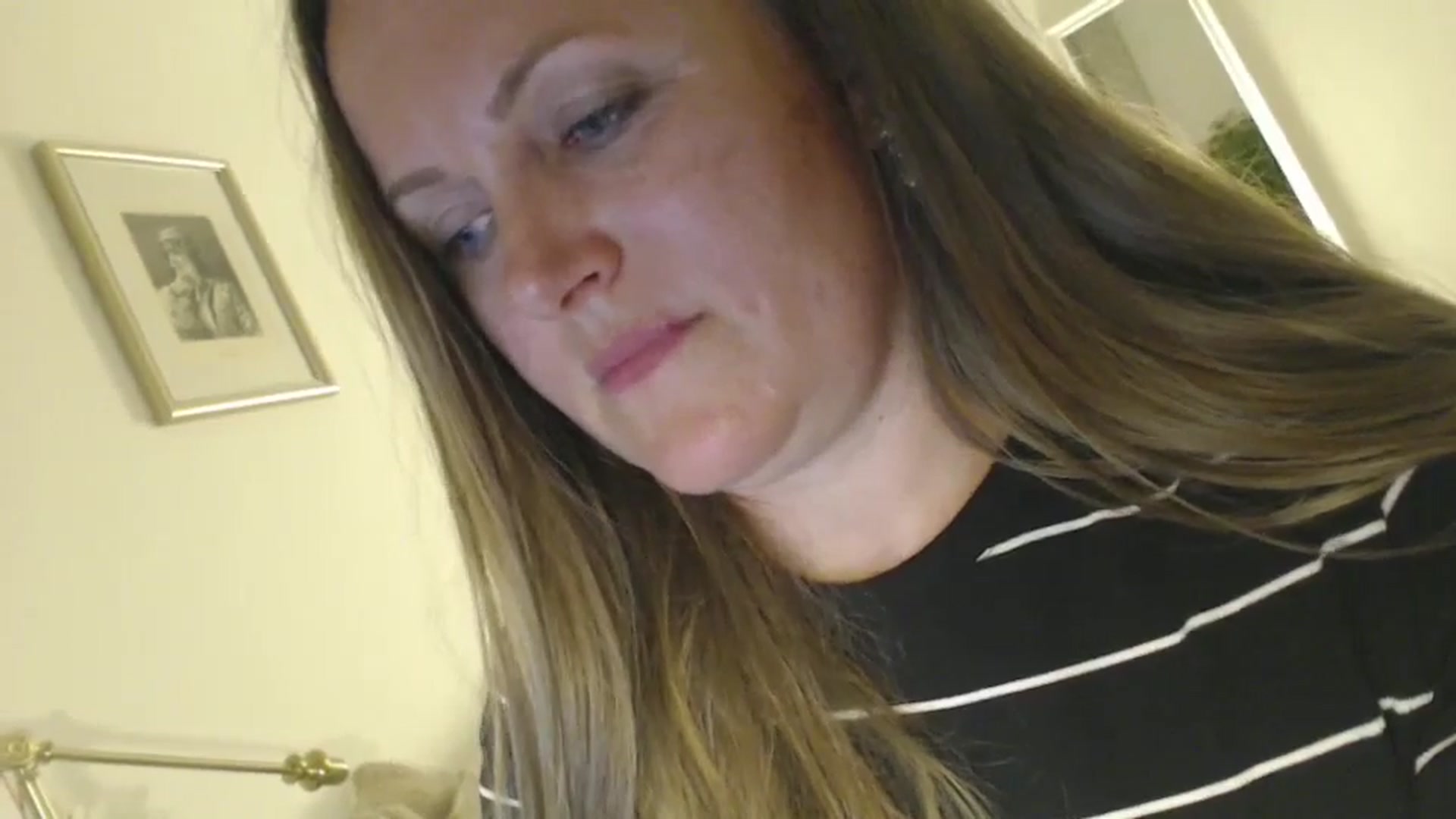 Gallery image thumbnail from JustLily's myfreecams stream on, 07/01/2024, 21:40 image 7 of 20