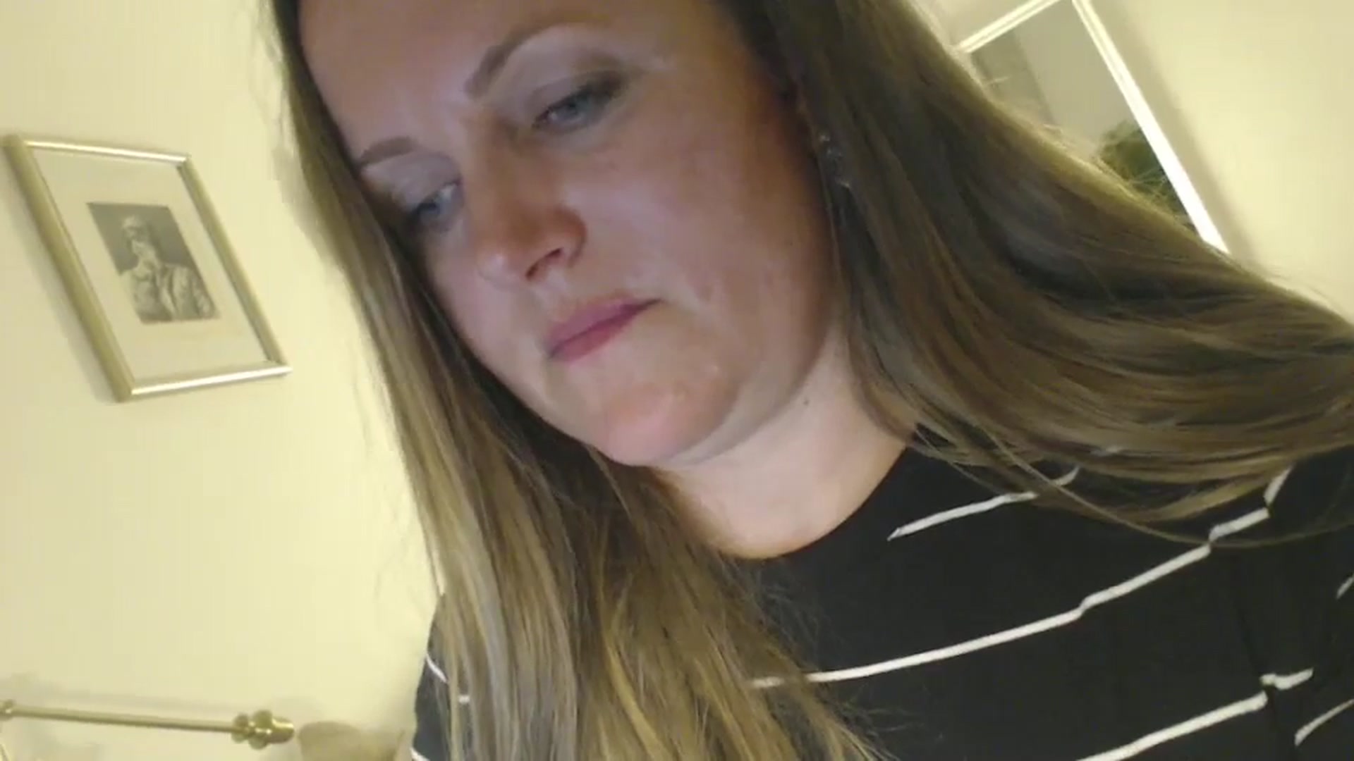 Gallery image thumbnail from JustLily's myfreecams stream on, 07/01/2024, 21:40 image 8 of 20