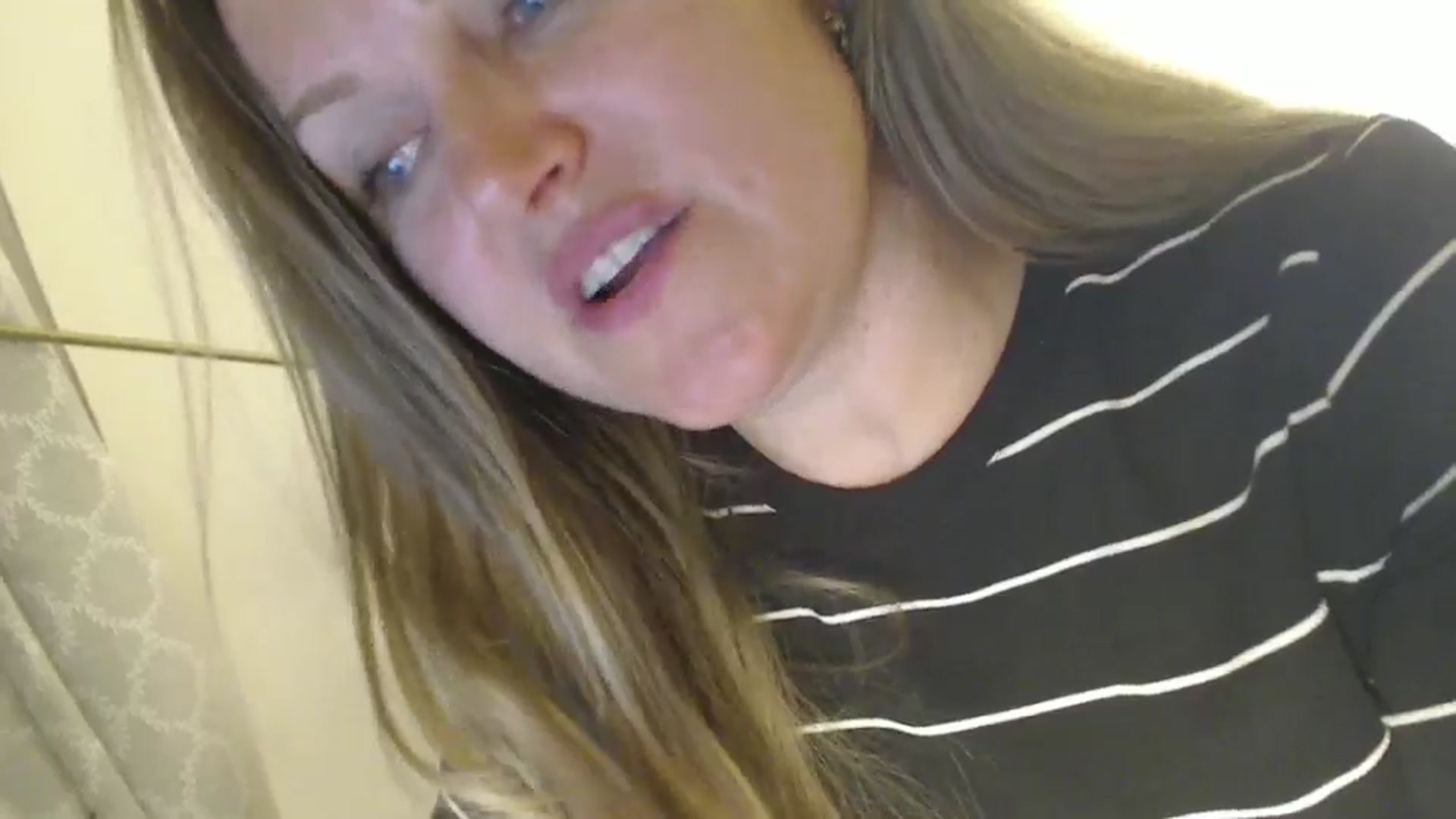 Gallery image thumbnail from JustLily's myfreecams stream on, 07/01/2024, 21:40 image 16 of 20