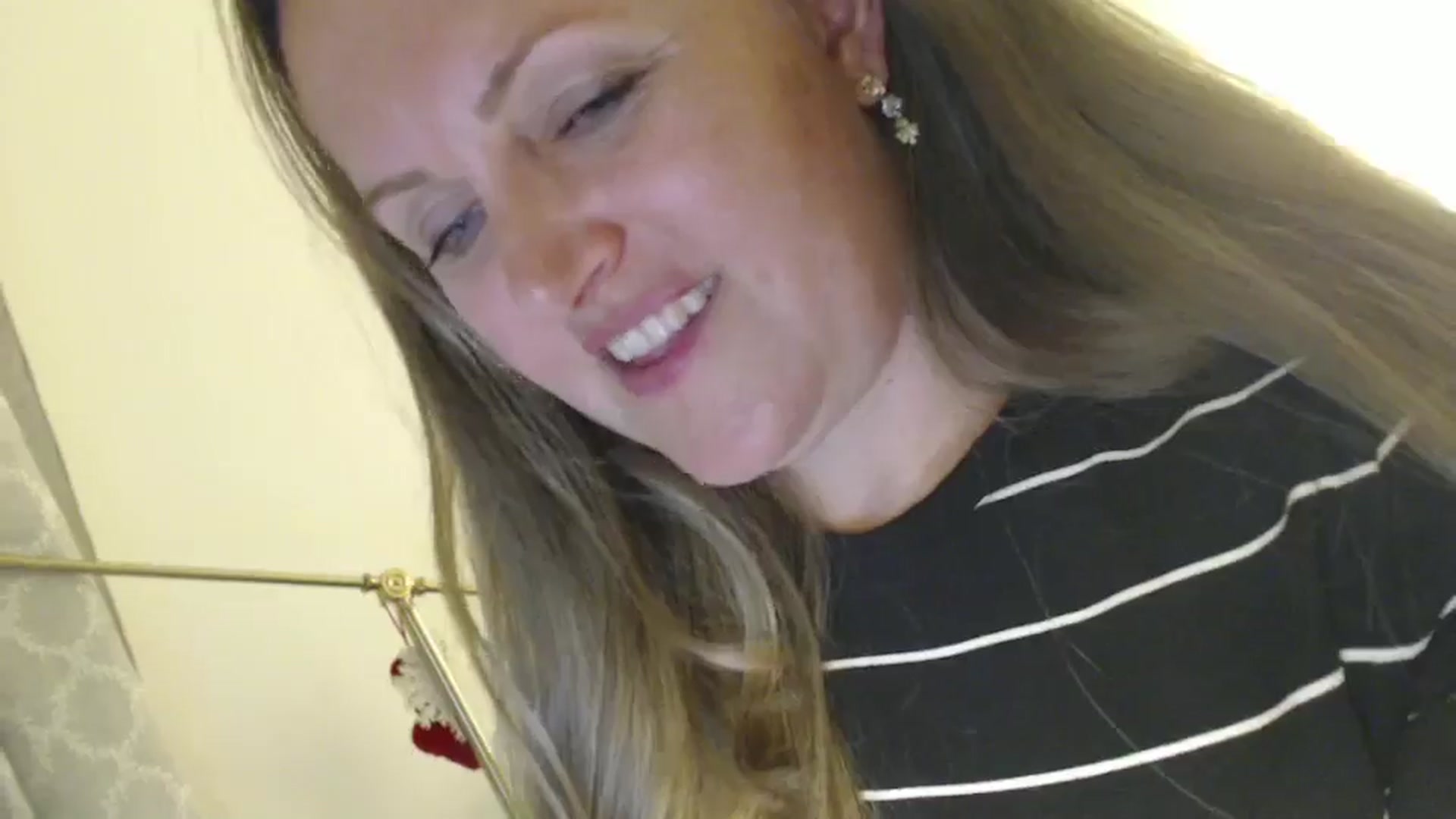 Gallery image thumbnail from JustLily's myfreecams stream on, 07/01/2024, 22:31 image 2 of 20
