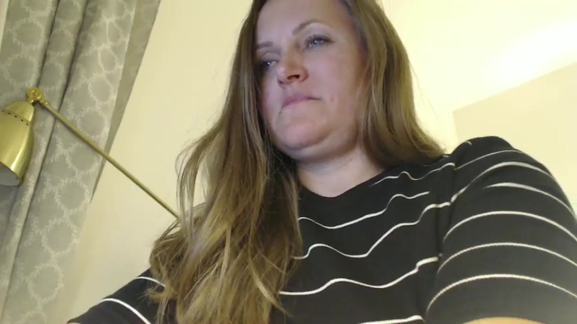 Gallery image thumbnail from JustLily's myfreecams stream on, 07/01/2024, 22:31 image 10 of 20