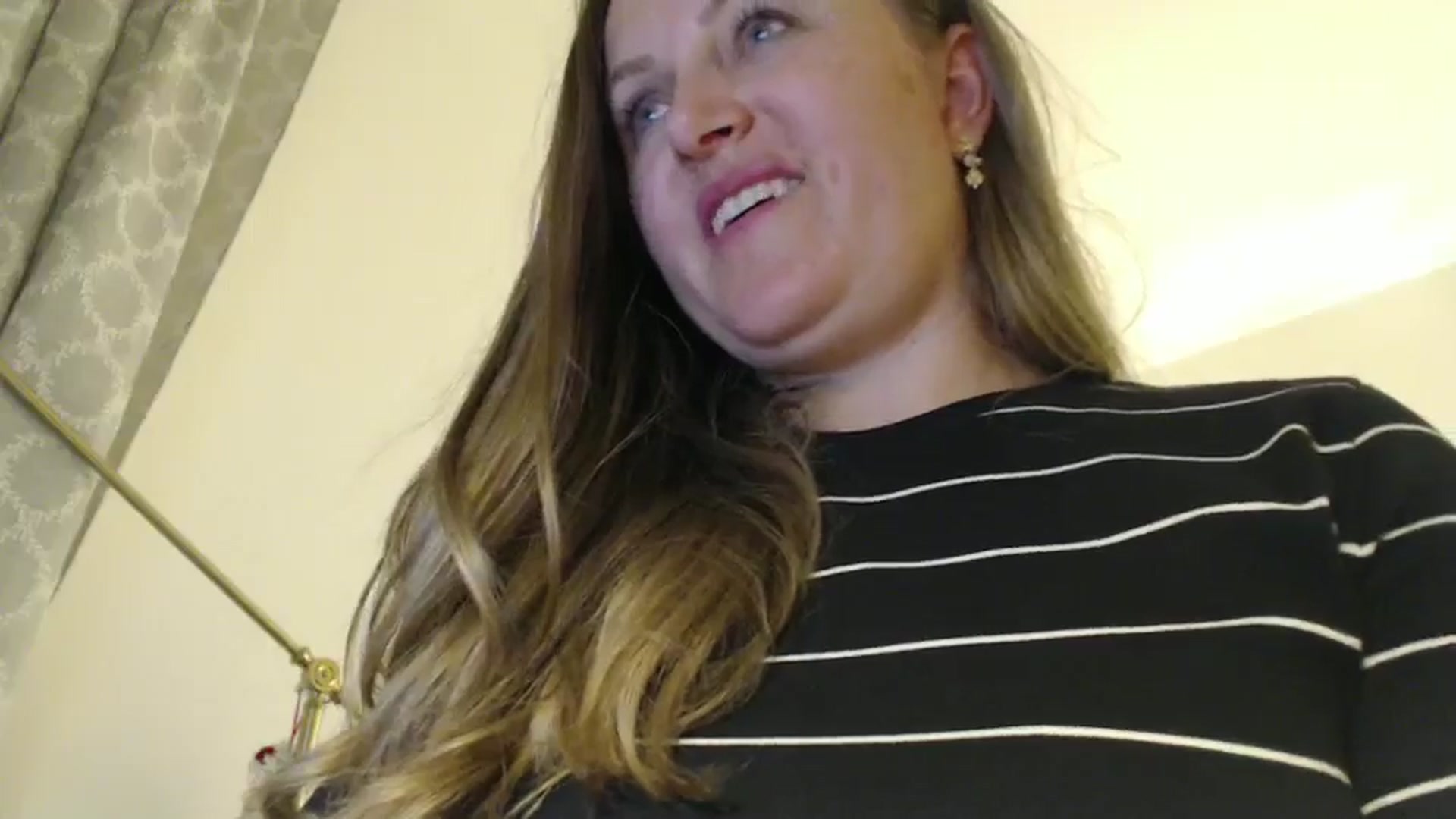 Gallery image thumbnail from JustLily's myfreecams stream on, 07/01/2024, 22:31 image 15 of 20