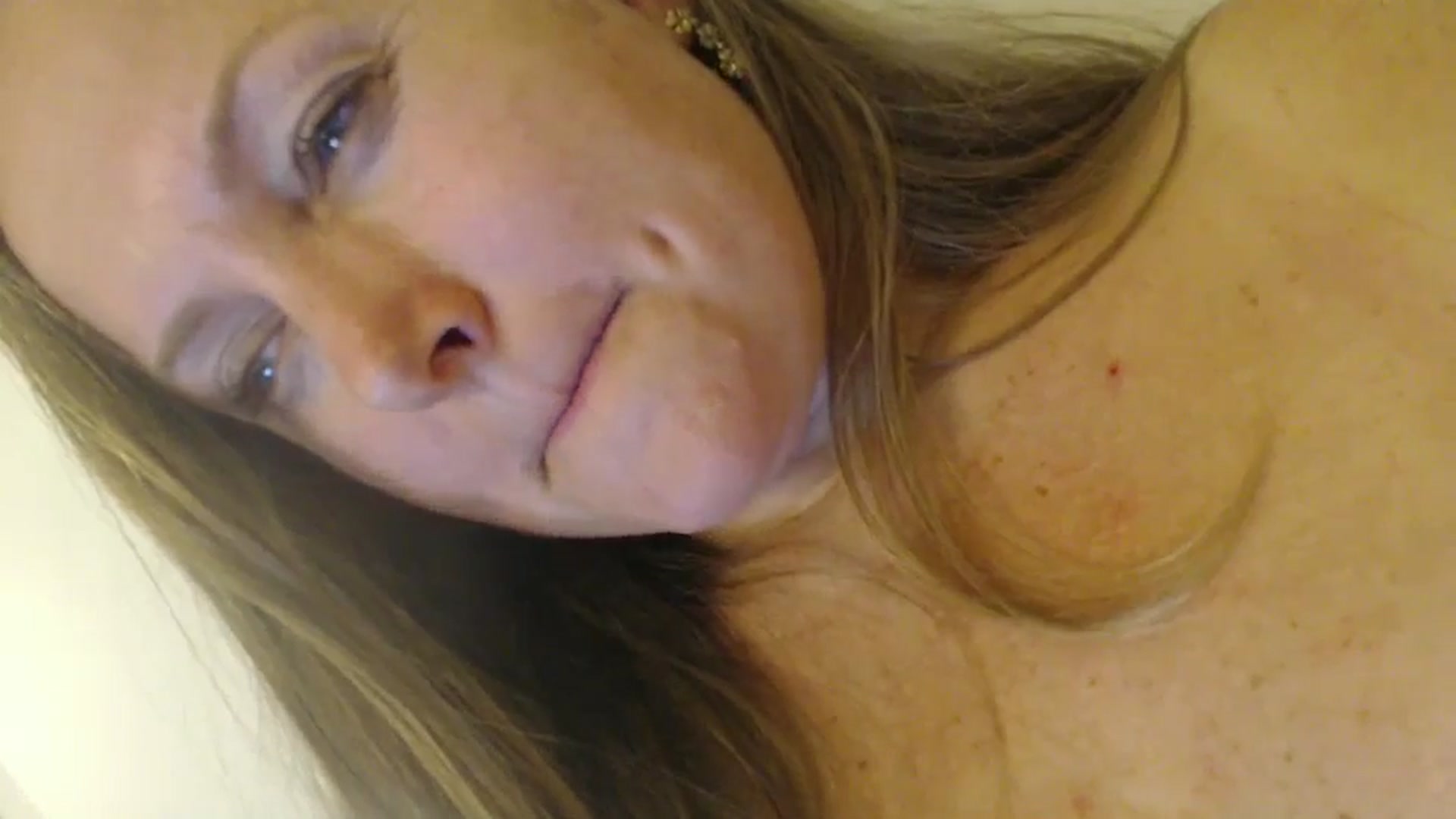 Gallery image thumbnail from JustLily's myfreecams stream on, 07/03/2024, 24:04 image 20 of 20