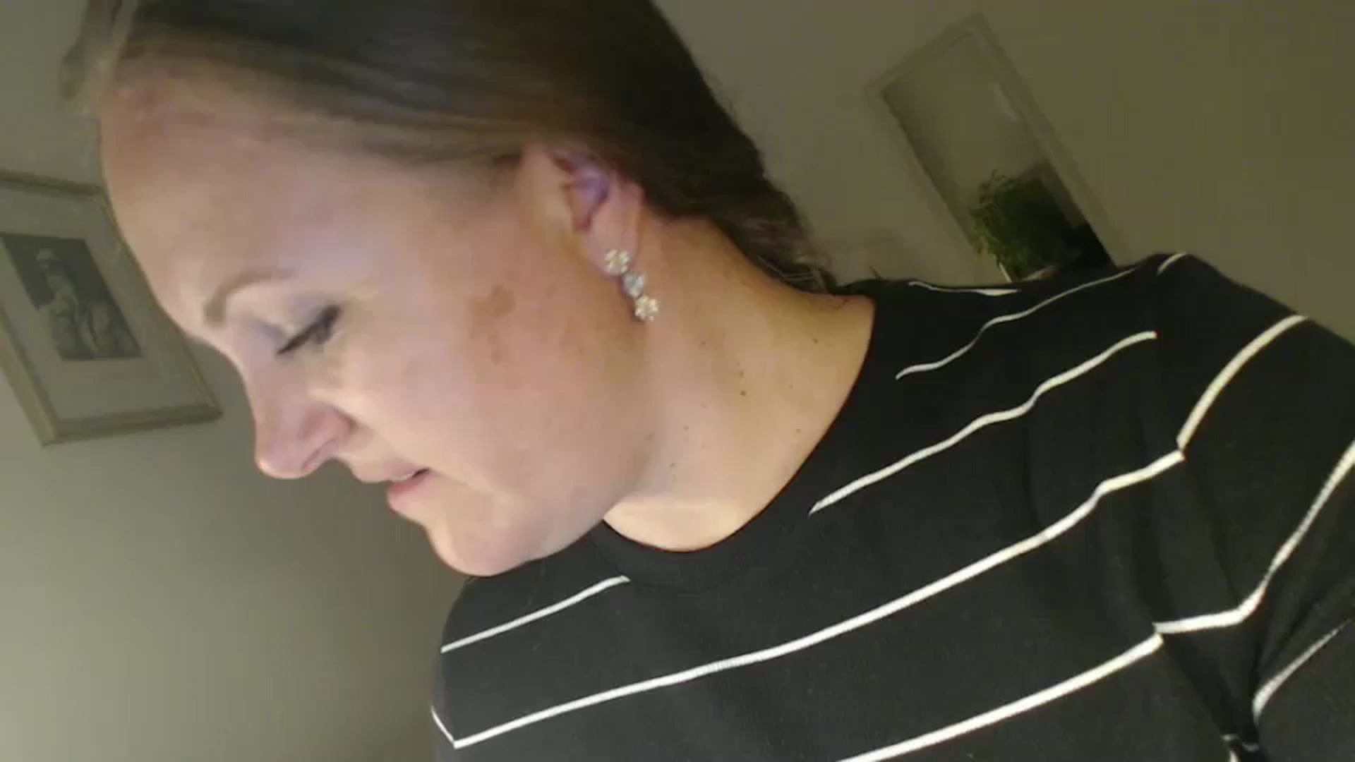 Gallery image thumbnail from JustLily's myfreecams stream on, 07/03/2024, 19:43 image 2 of 20