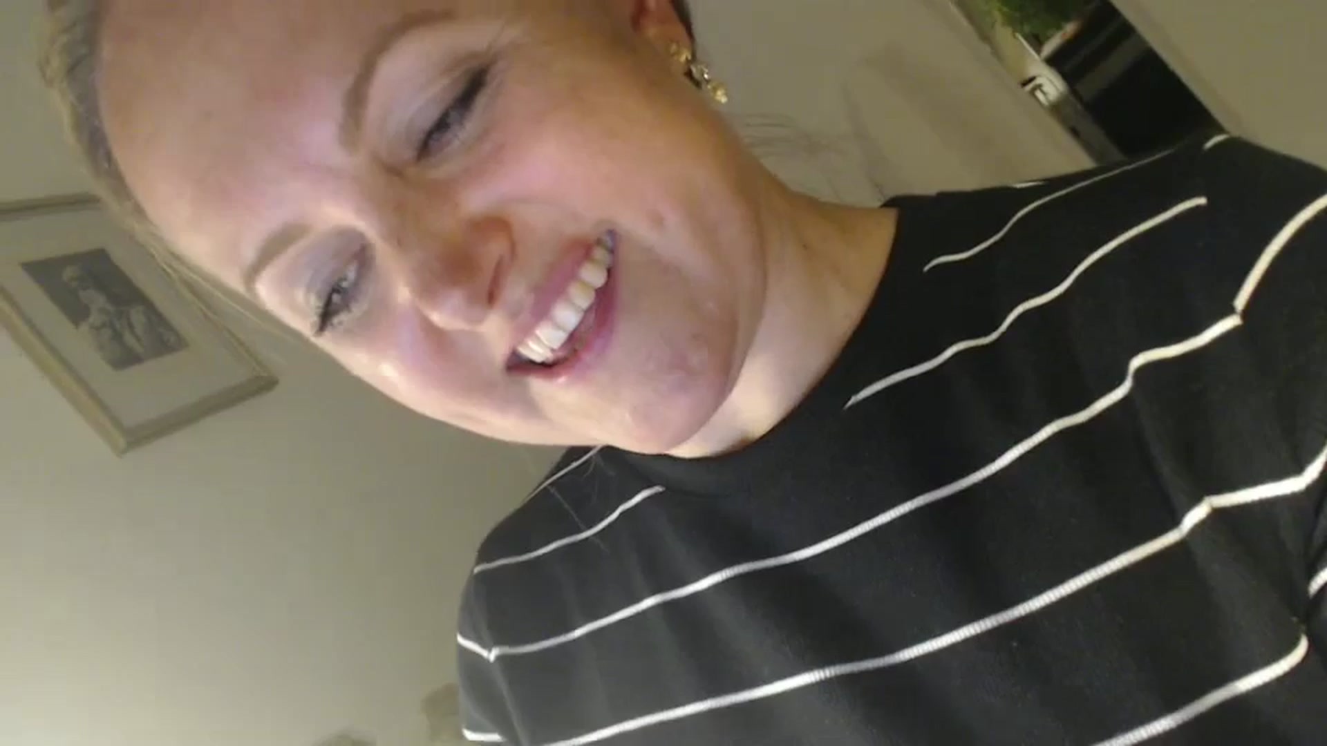 Gallery image thumbnail from JustLily's myfreecams stream on, 07/03/2024, 19:43 image 7 of 20
