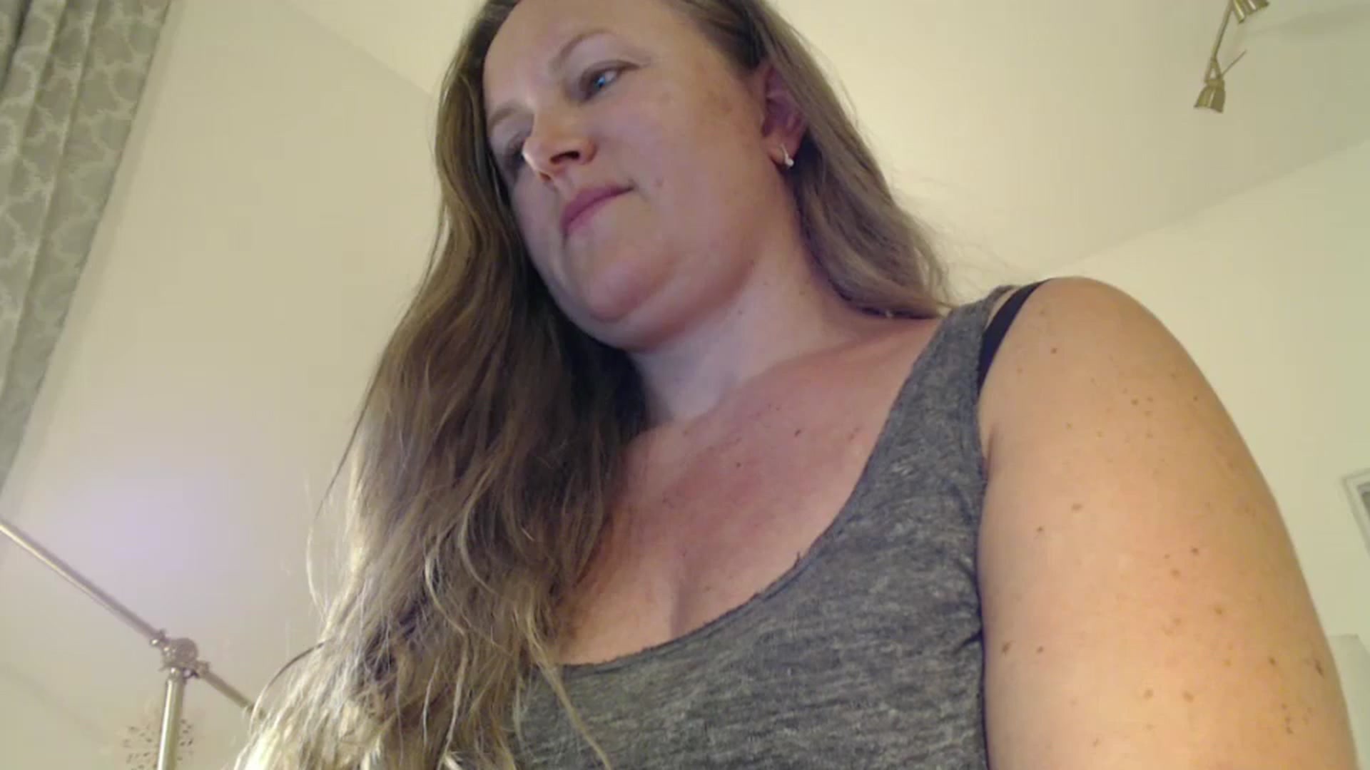 Gallery image thumbnail from JustLily's myfreecams stream on, 07/11/2024, 20:21 image 12 of 20