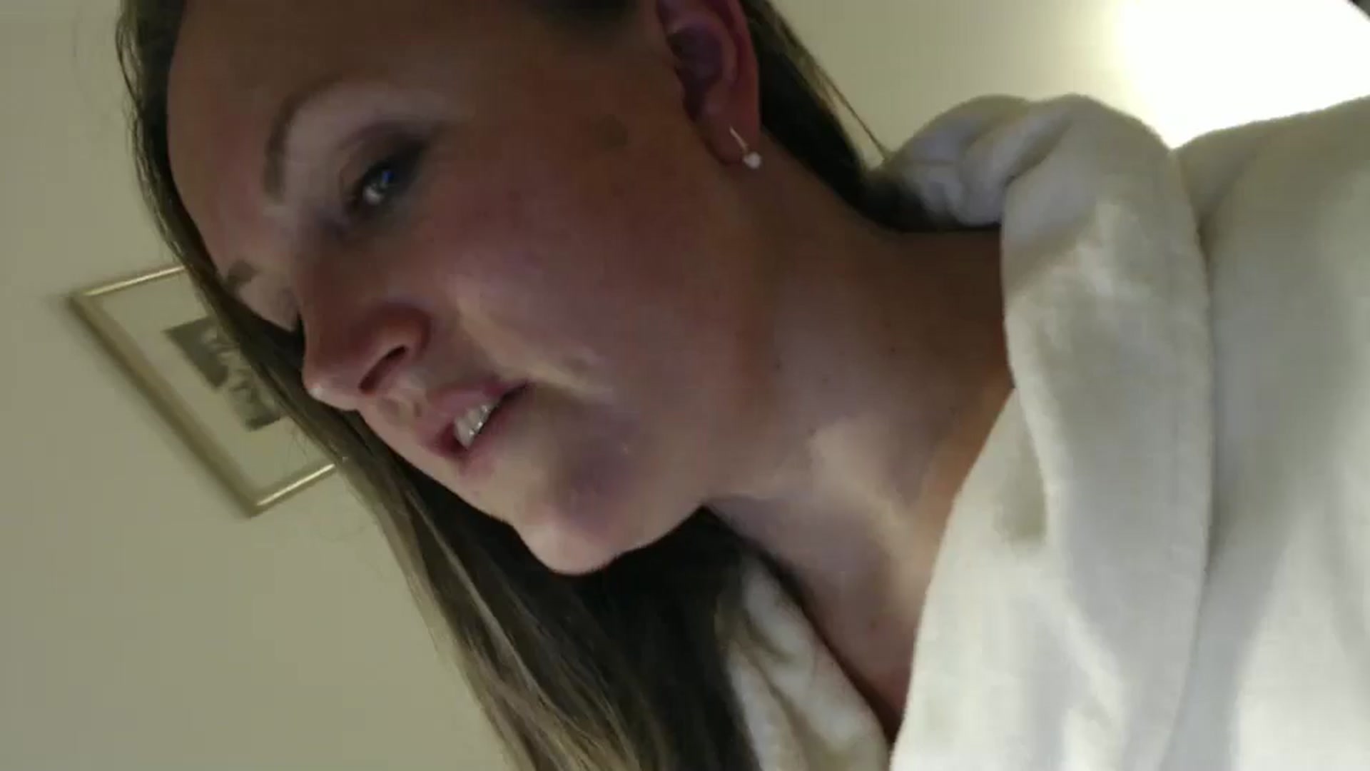 Gallery image thumbnail from JustLily's myfreecams stream on, 07/26/2024, 22:15 image 3 of 20