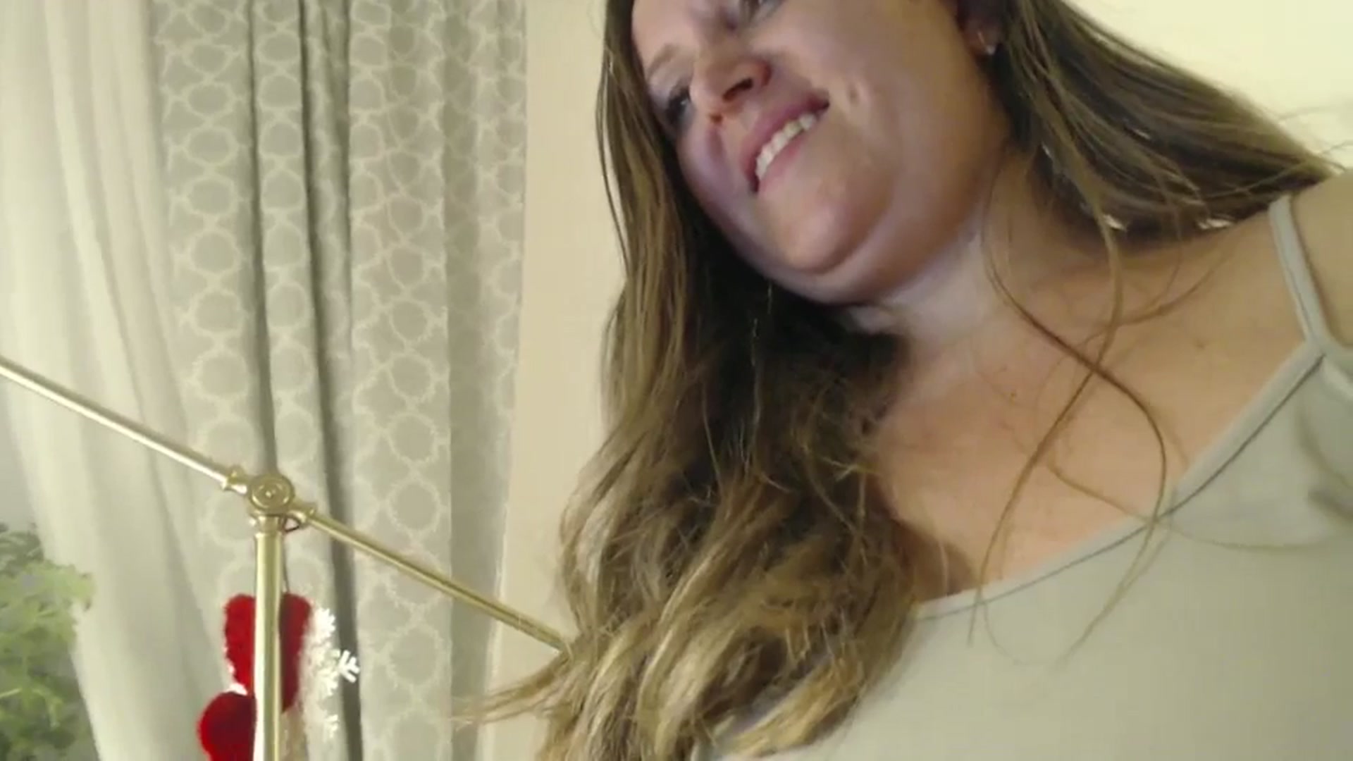 Gallery image thumbnail from JustLily's myfreecams stream on, 07/31/2024, 22:58 image 16 of 20