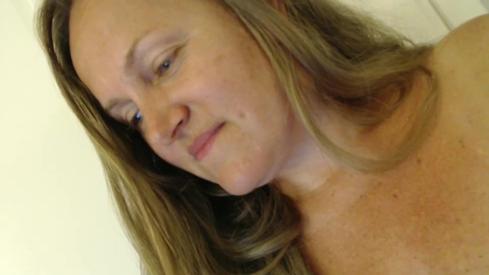 Gallery image thumbnail from JustLily's myfreecams stream on, 08/16/2024, 22:49 image 2 of 20