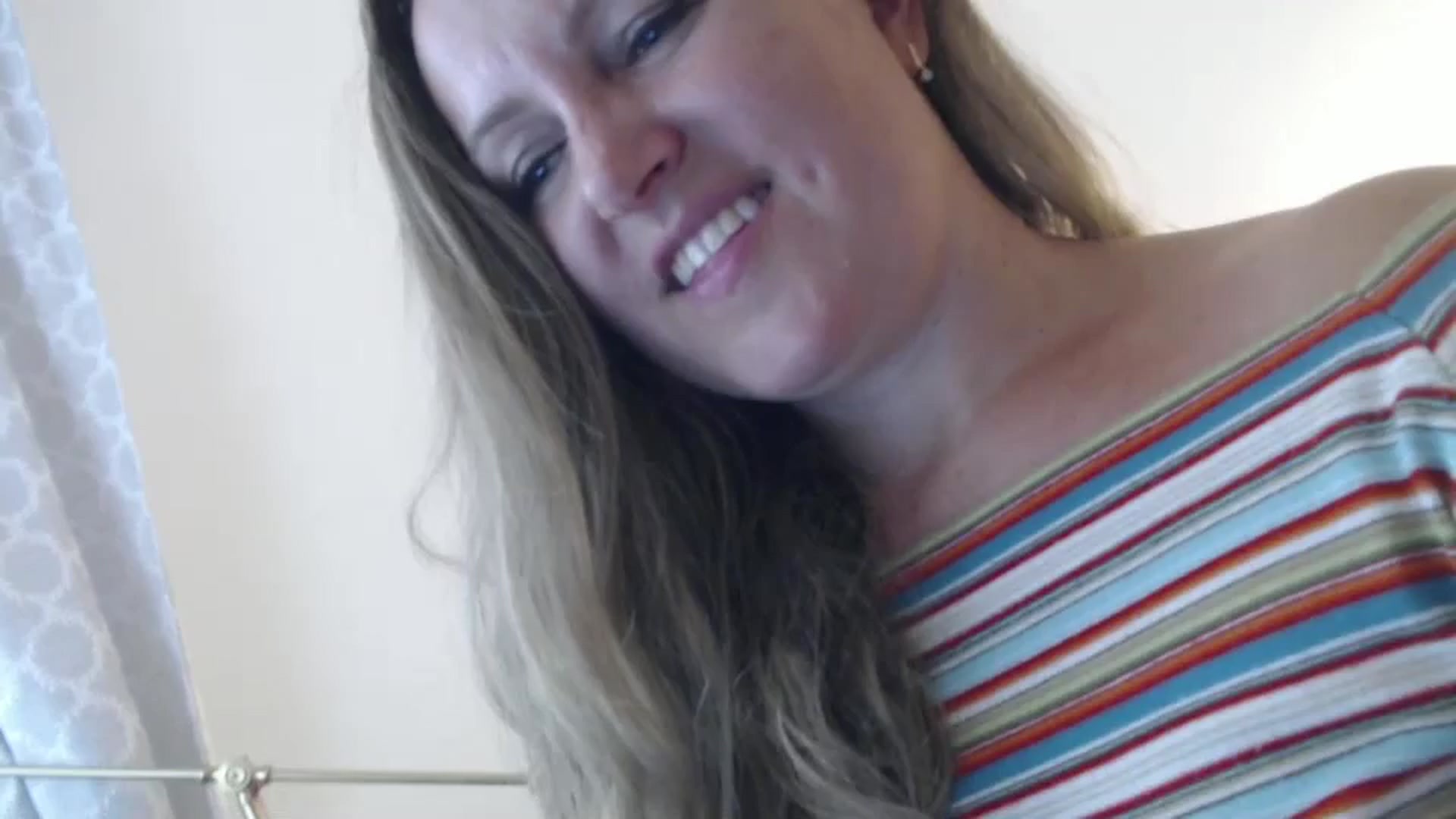 Gallery image thumbnail from JustLily's myfreecams stream on, 08/20/2024, 11:02 image 11 of 20